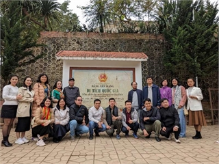 Đảng bộ bộ phận Trường CNTT&TT về nguồn tại Mộc Châu – Hành trình tri ân lịch sử, bồi đắp niềm tin cách mạng