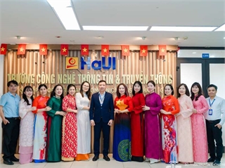 Trường Công nghệ Thông tin và Truyền thông chúc mừng Ngày Quốc tế Phụ nữ 8/3