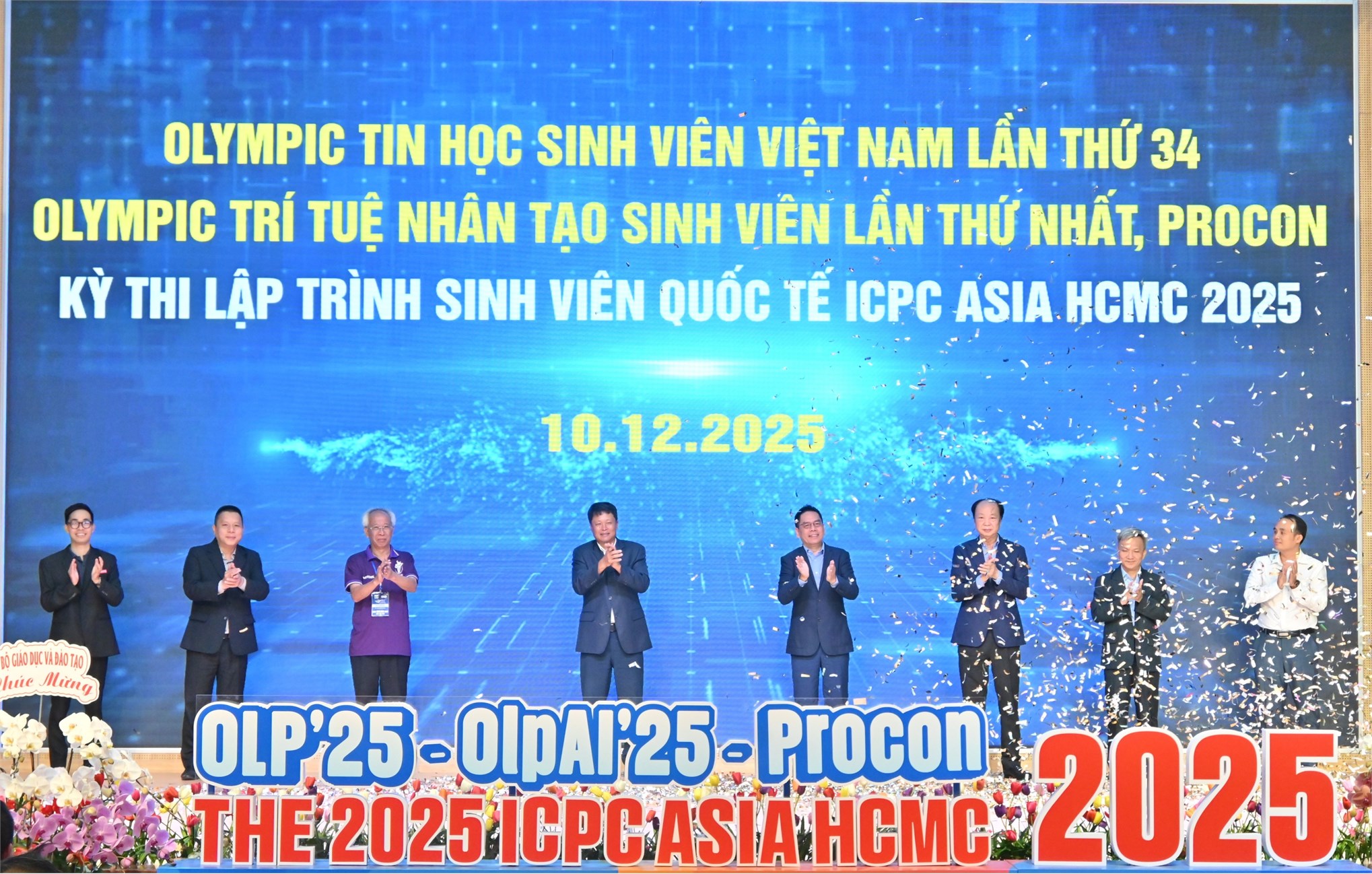 Chúc mừng đội thi HaUI_Submission