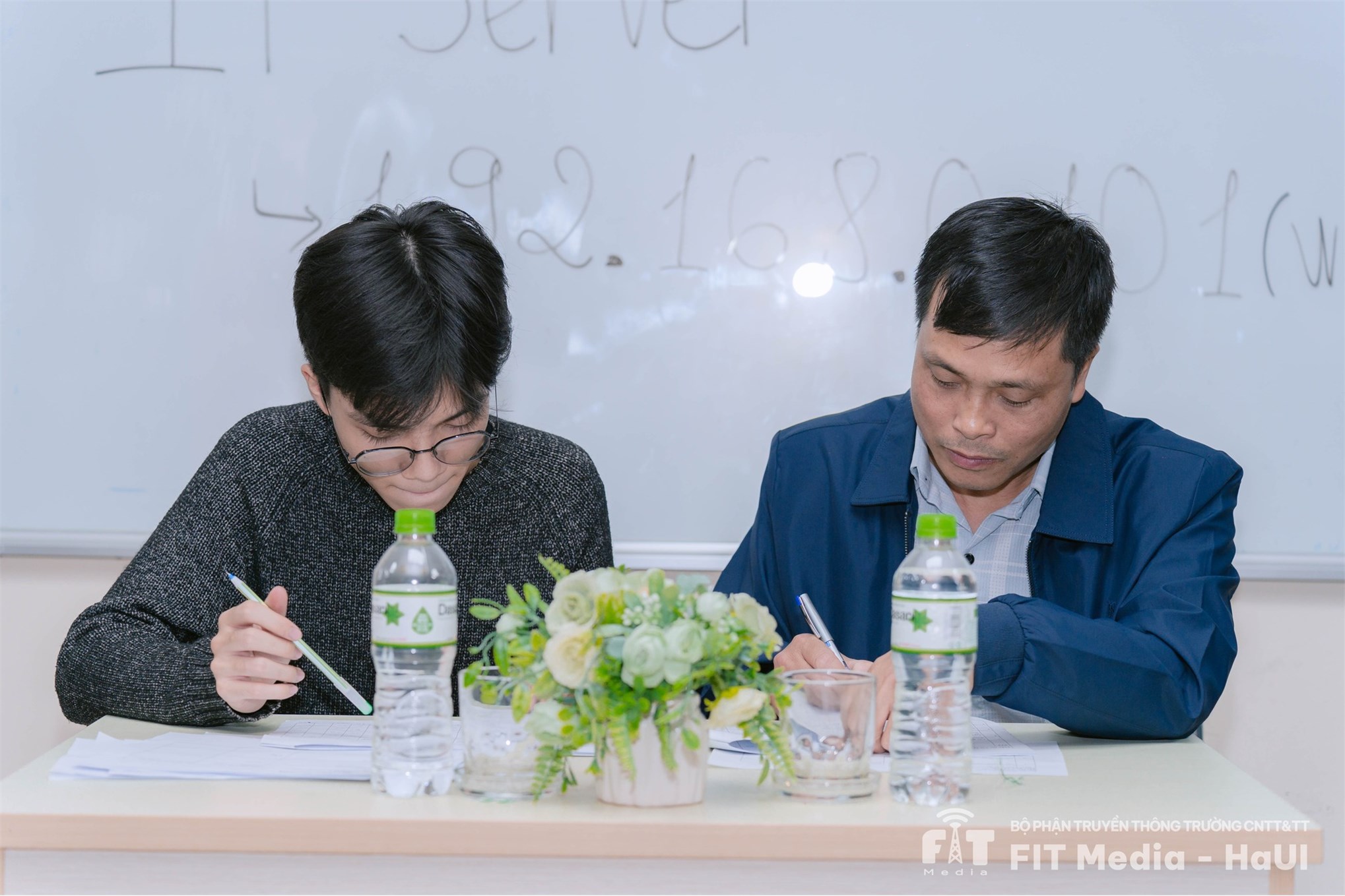 Chung kết cuộc thi tìm hiểu và lắp ráp phần cứng I-HARD: Sôi nổi, kịch tính và bùng nổ tinh thần công nghệ