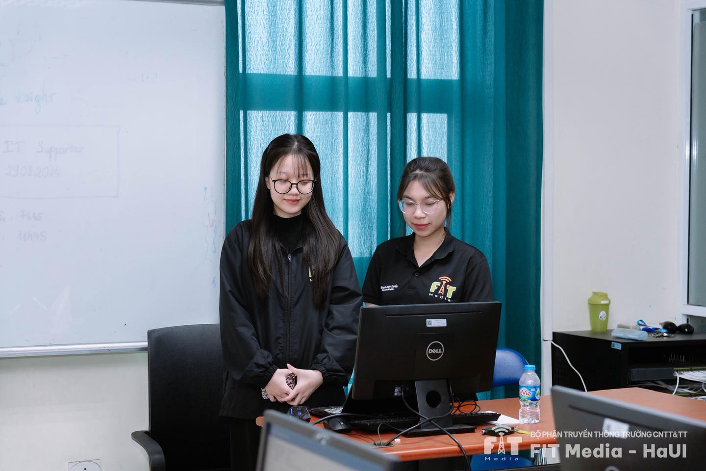 Chung kết AI-CREATIVE: Một ngày vẽ nên tương lai “HaUI 2050” bằng trí tuệ nhân tạo