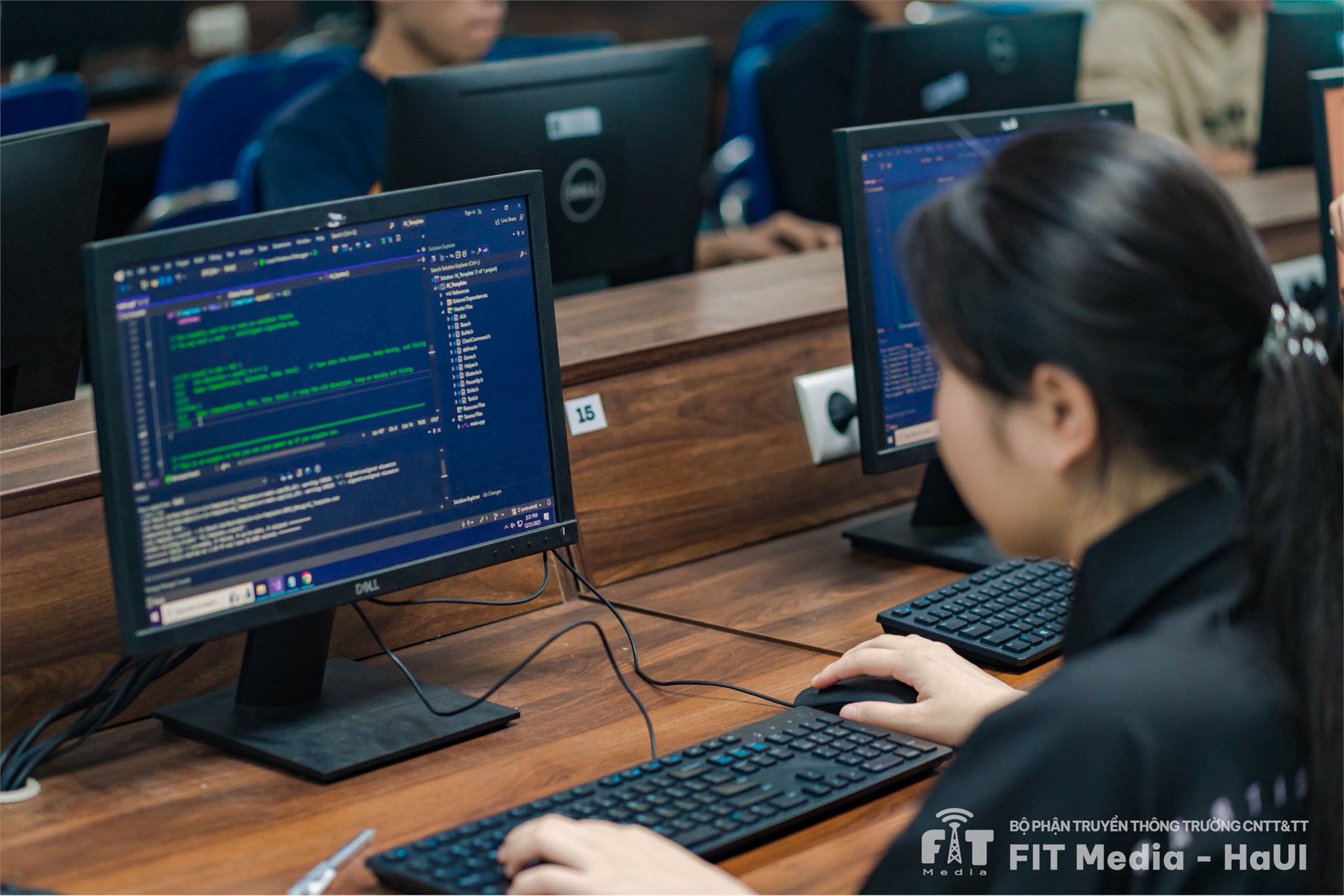 Tư duy thuật toán lên ngôi tại vòng chung kết cuộc thi AI-TANK