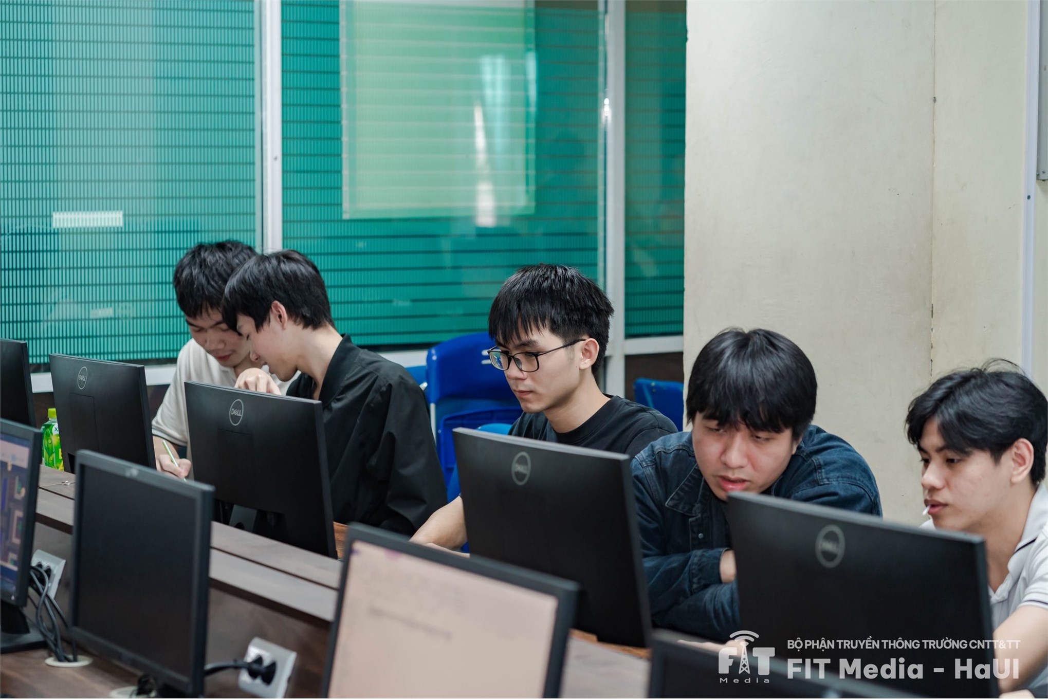 Tư duy thuật toán lên ngôi tại vòng chung kết cuộc thi AI-TANK