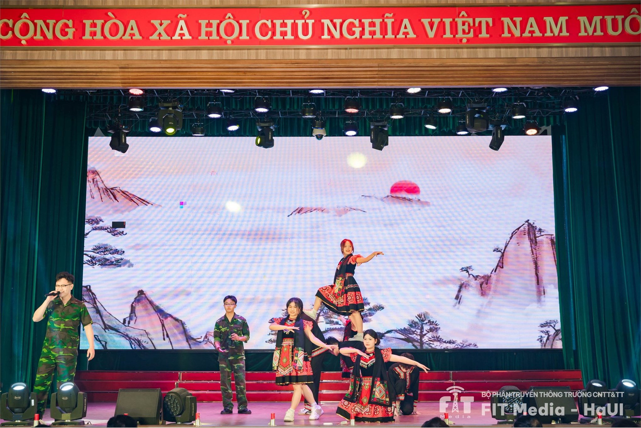 Tổng kết Gala IT Festival – AI Horizon: Hành trình của đam mê, sáng tạo và khát vọng bứt phá