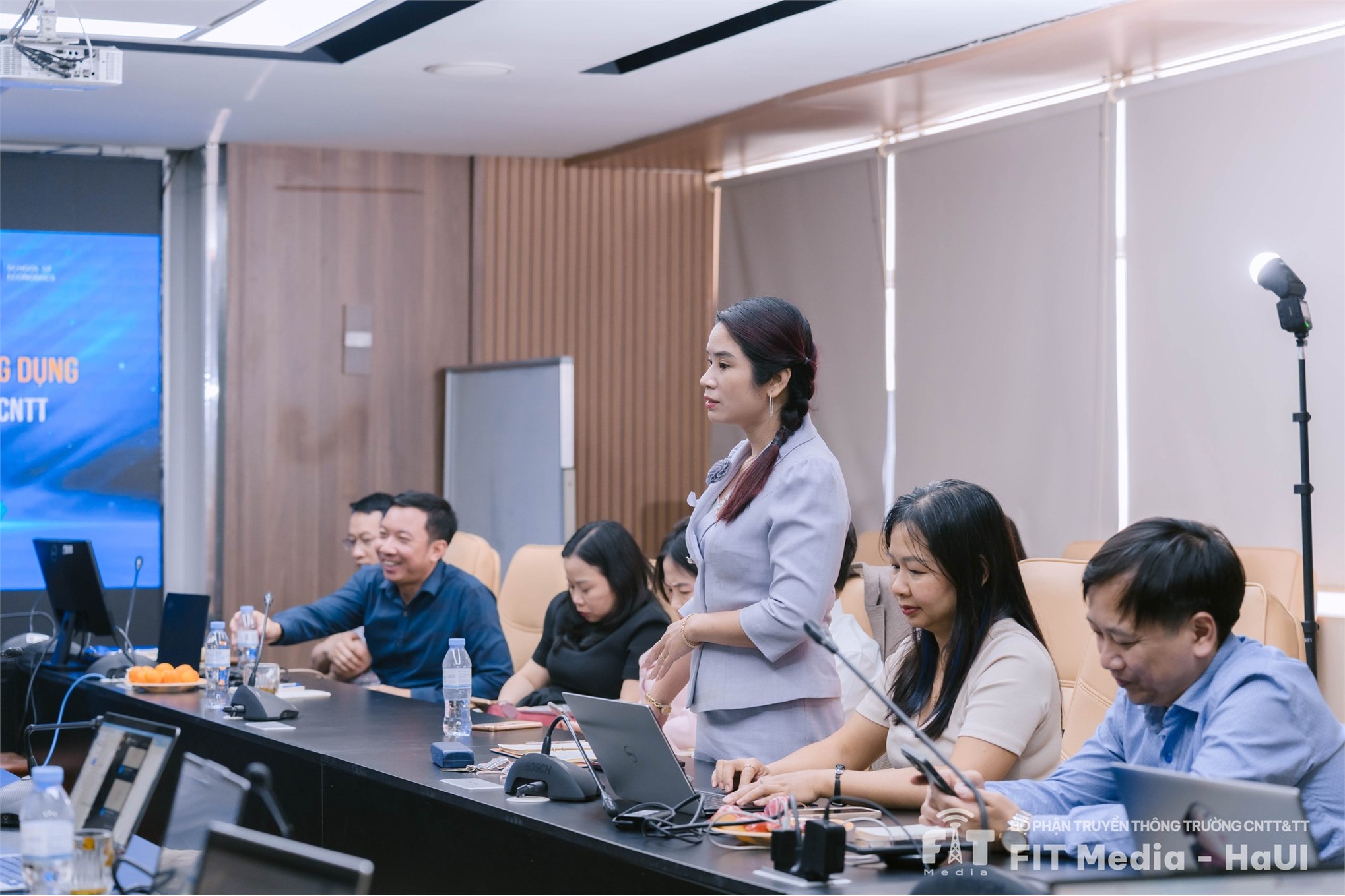 Họp trao đổi hợp tác nghiên cứu liên ngành CNTT – Kinh tế, Tài chính và Quản trị: Mở rộng kết nối, thúc đẩy ứng dụng thực tiễn