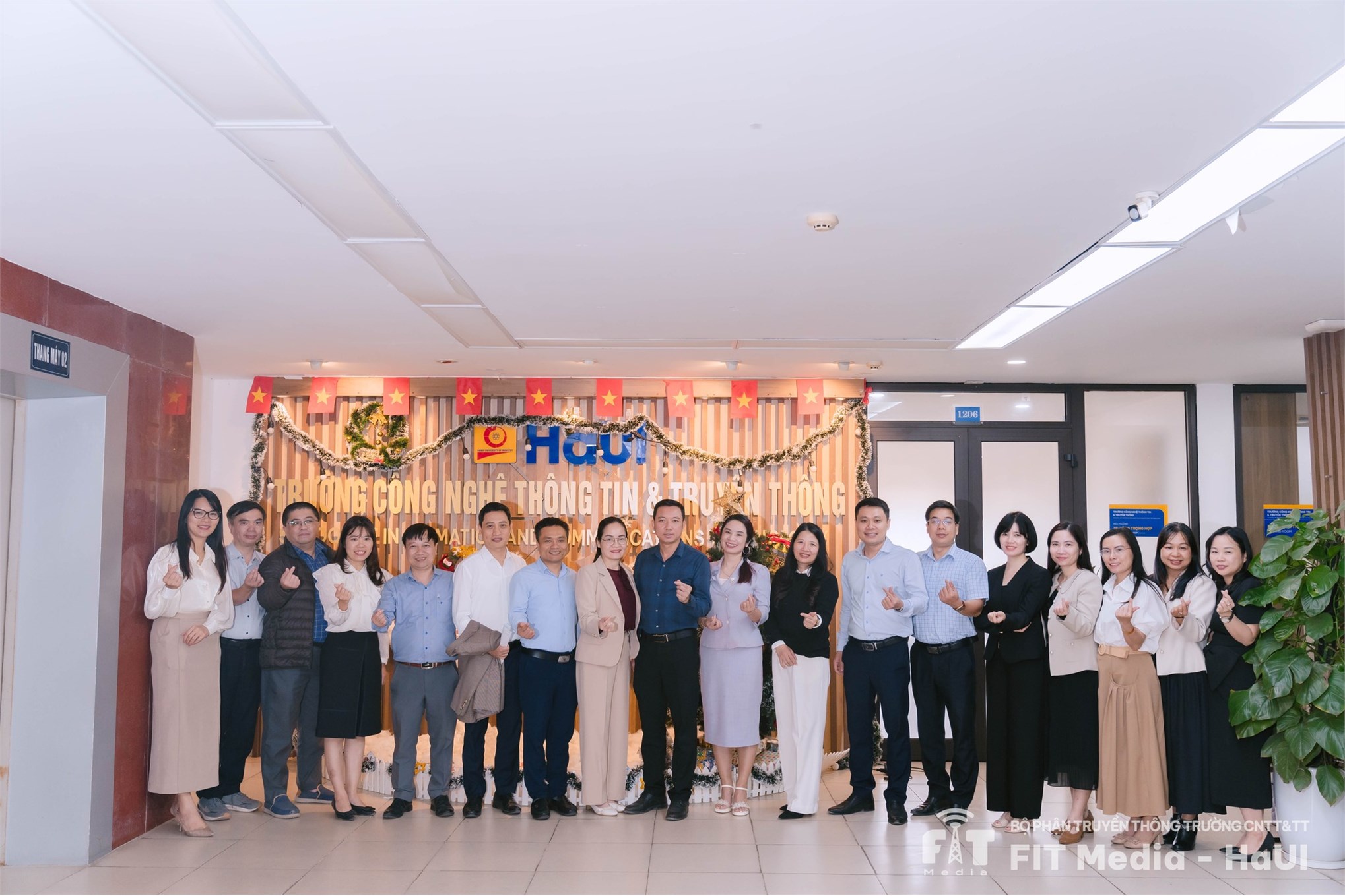 Họp trao đổi hợp tác nghiên cứu liên ngành CNTT – Kinh tế, Tài chính và Quản trị: Mở rộng kết nối, thúc đẩy ứng dụng thực tiễn