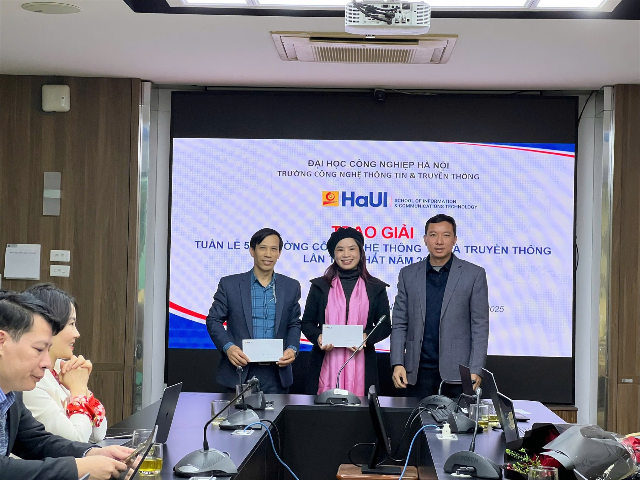 Tổng kết Tuần 5S lần thứ nhất của Trường Công nghệ Thông tin và Truyền thông