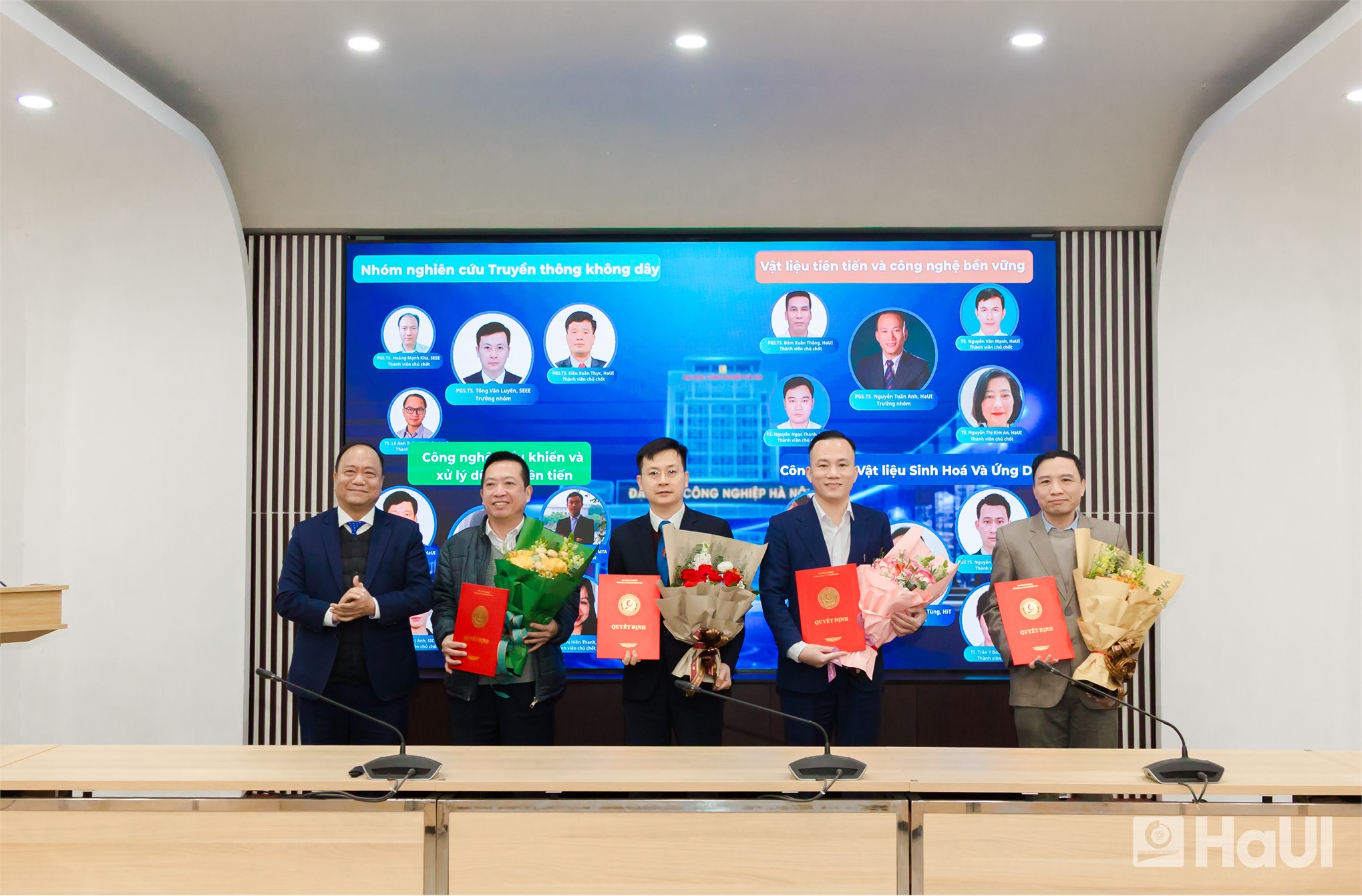 Công bố các nhóm nghiên cứu tại Đại học Công nghiệp Hà Nội: Khẳng định chiến lược phát triển khoa học công nghệ và vai trò tiên phong của Trường Công nghệ thông tin & Truyền thông