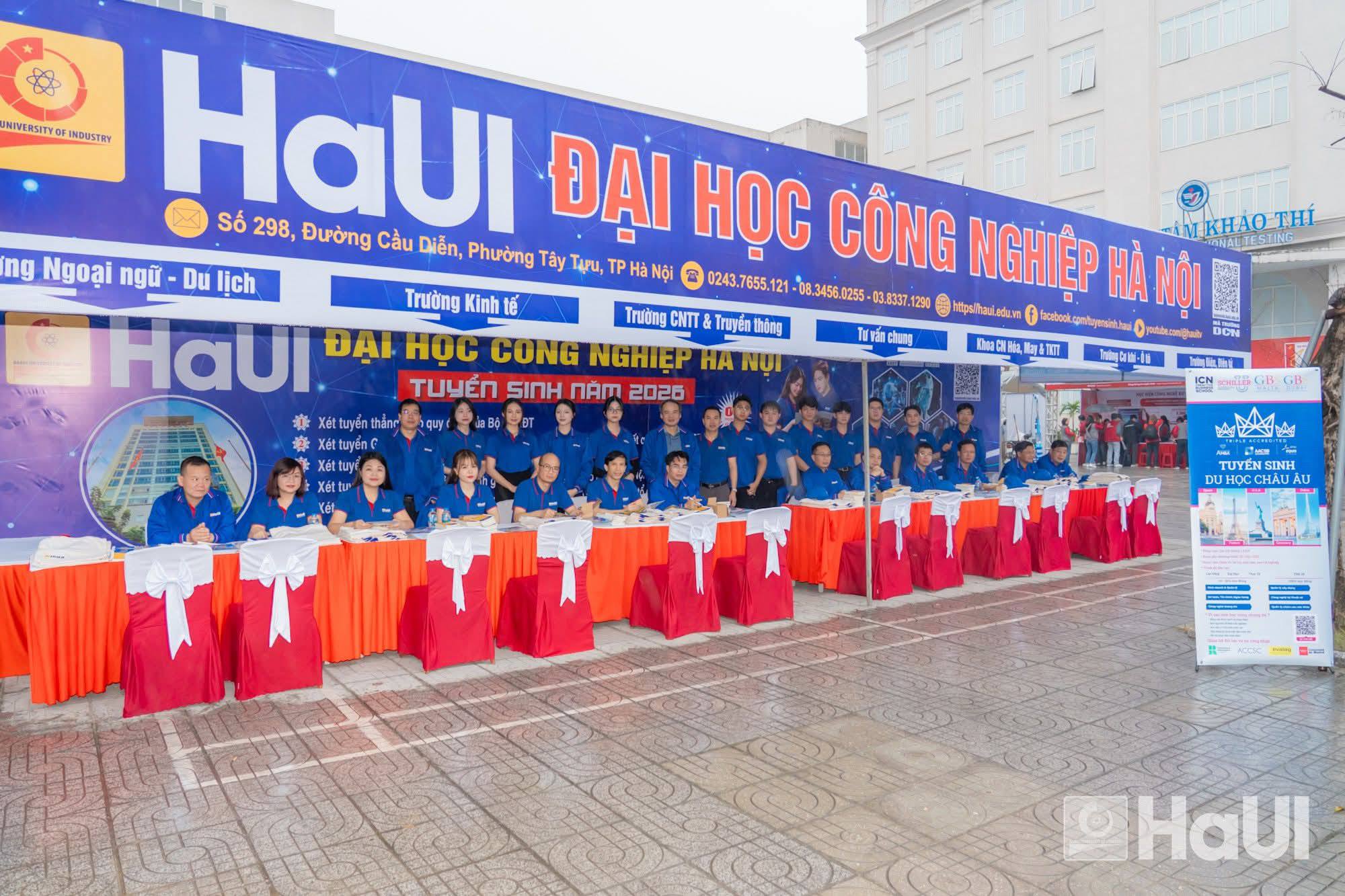 Trường Công nghệ Thông tin và Truyền thông HaUI đồng hành cùng sỹ tử miền Trung tại Ngày hội tư vấn tuyển sinh – hướng nghiệp năm 2026