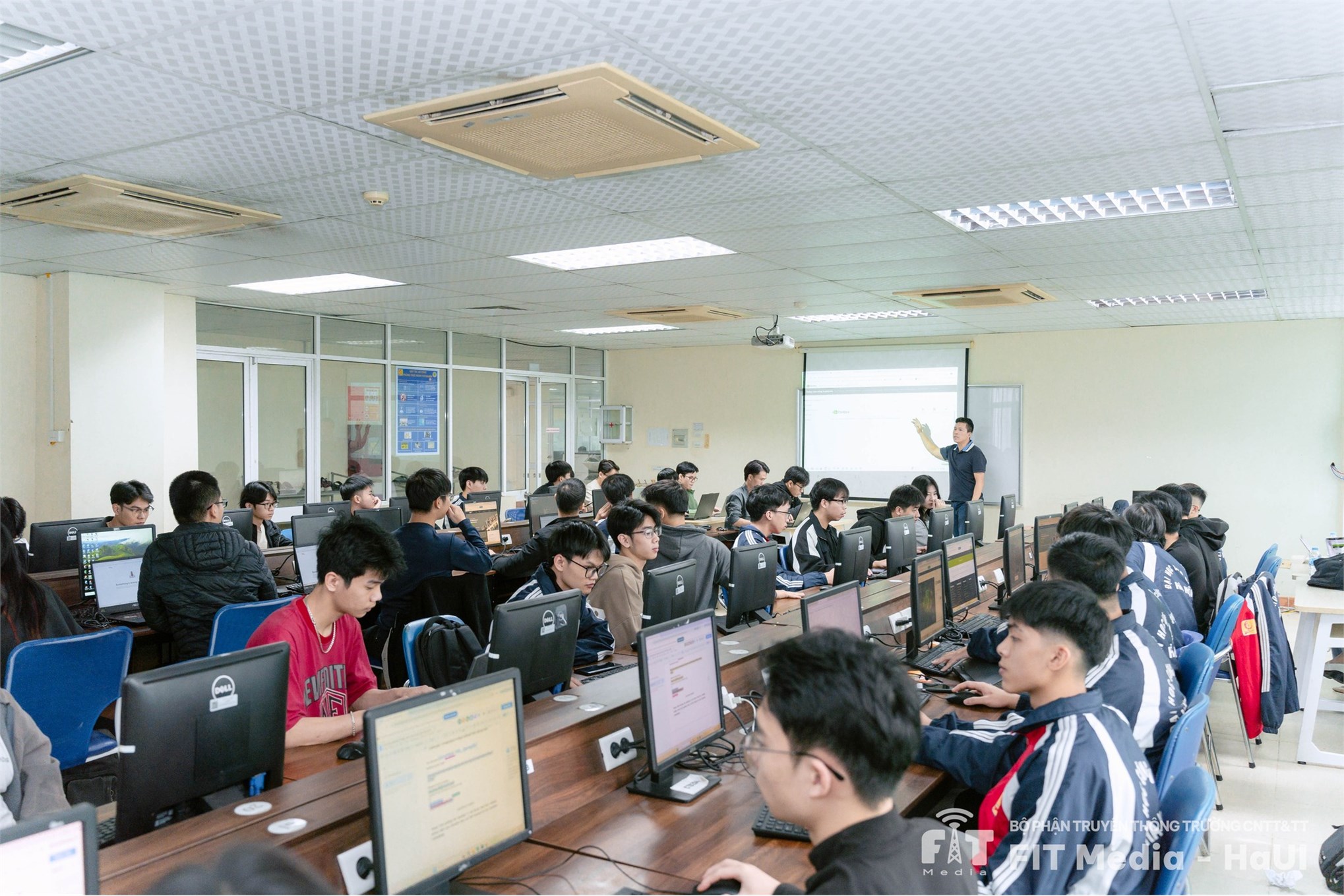 Hội thảo “Fundamentals of Deep Learning” – Lan tỏa tri thức nền tảng, thúc đẩy năng lực nghiên cứu và ứng dụng AI