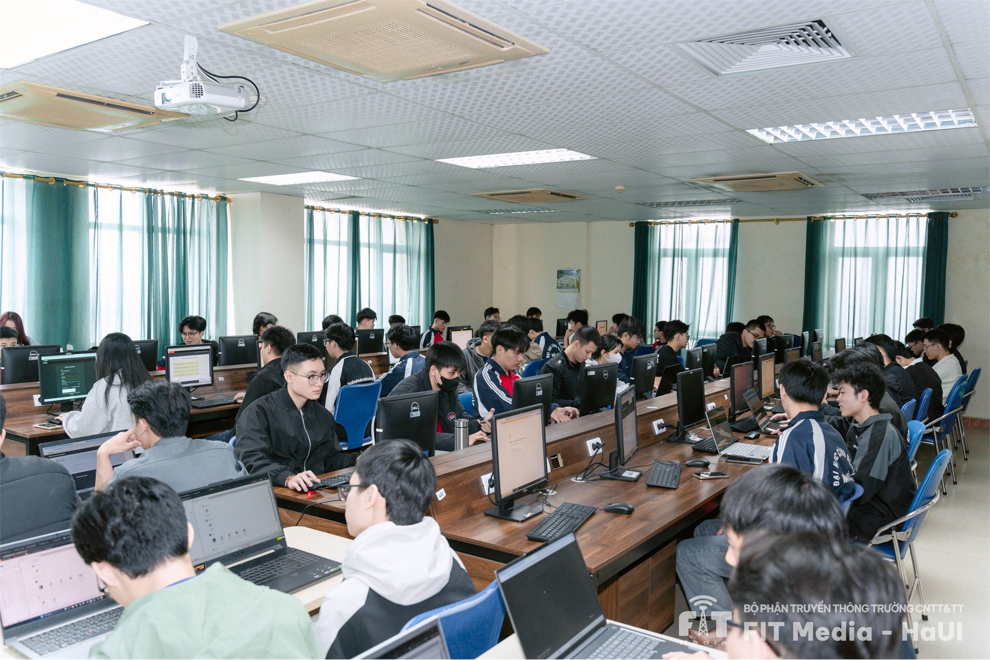 Hội thảo “Fundamentals of Deep Learning” – Lan tỏa tri thức nền tảng, thúc đẩy năng lực nghiên cứu và ứng dụng AI