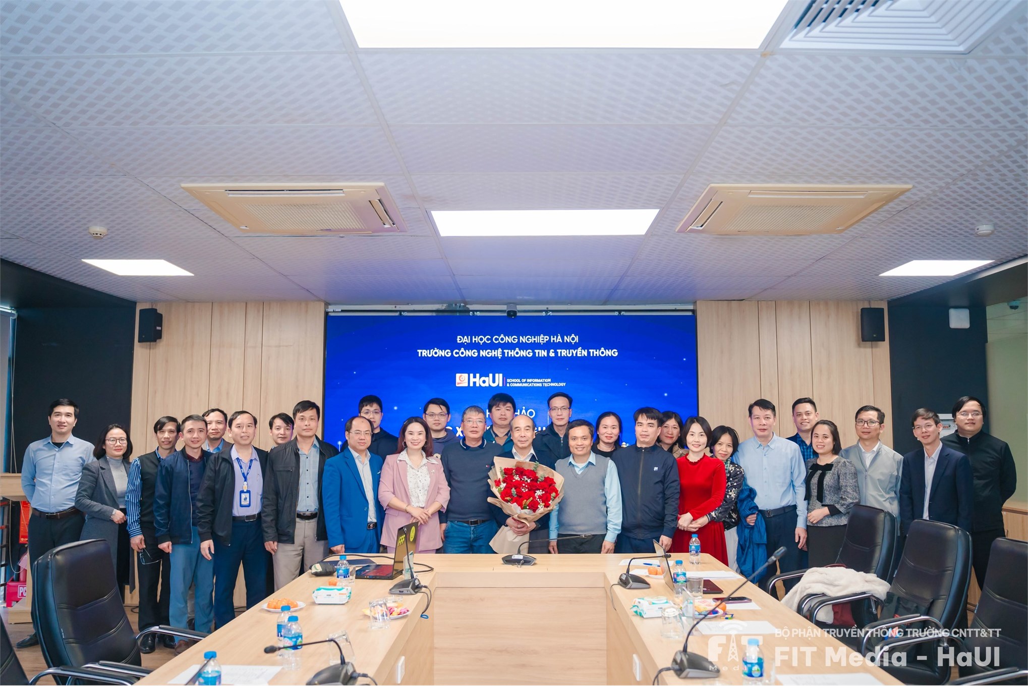 Hội thảo nghiên cứu khoa học dành cho nghiên cứu sinh lĩnh vực Máy tính và Công nghệ thông tin