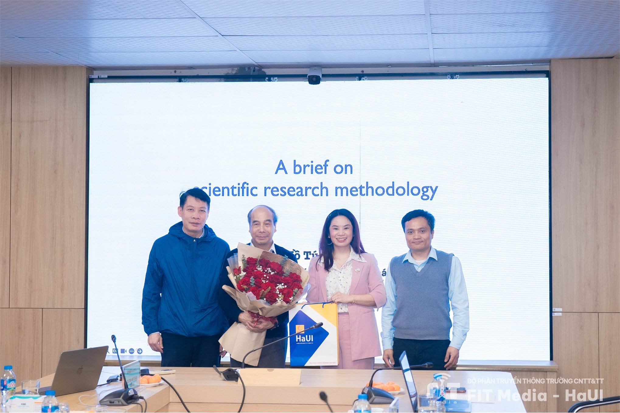 Hội thảo nghiên cứu khoa học dành cho nghiên cứu sinh lĩnh vực Máy tính và Công nghệ thông tin