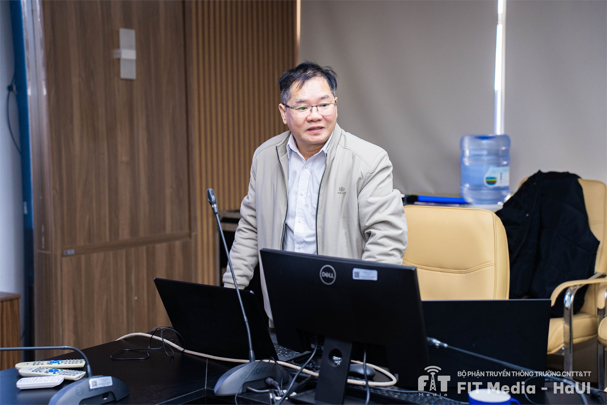 Nghiệm thu đề tài nghiên cứu khoa học cấp Trường: Nghiên cứu công nghệ thiết kế vi mạch bán dẫn trên cơ sở công cụ EDA nguồn mở và mô phỏng