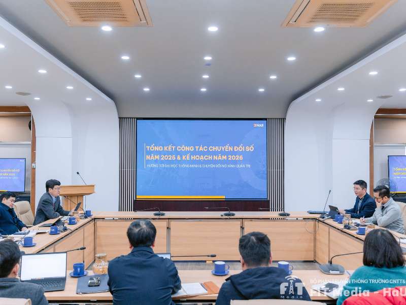 Trường Công nghệ Thông tin và Truyền thông đồng hành cùng HaUI bứt phá chuyển đổi số năm 2026
