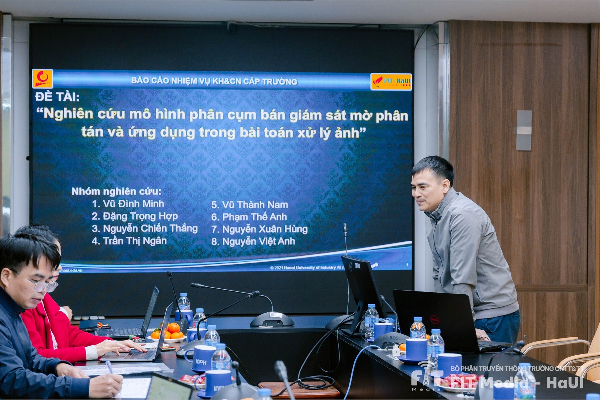 Nghiệm thu đề tài khoa học và công nghệ cấp đơn vị - Nghiên cứu mô hình phân cụm bán giám sát mờ phân tán và ứng dụng trong xử lý hình ảnh