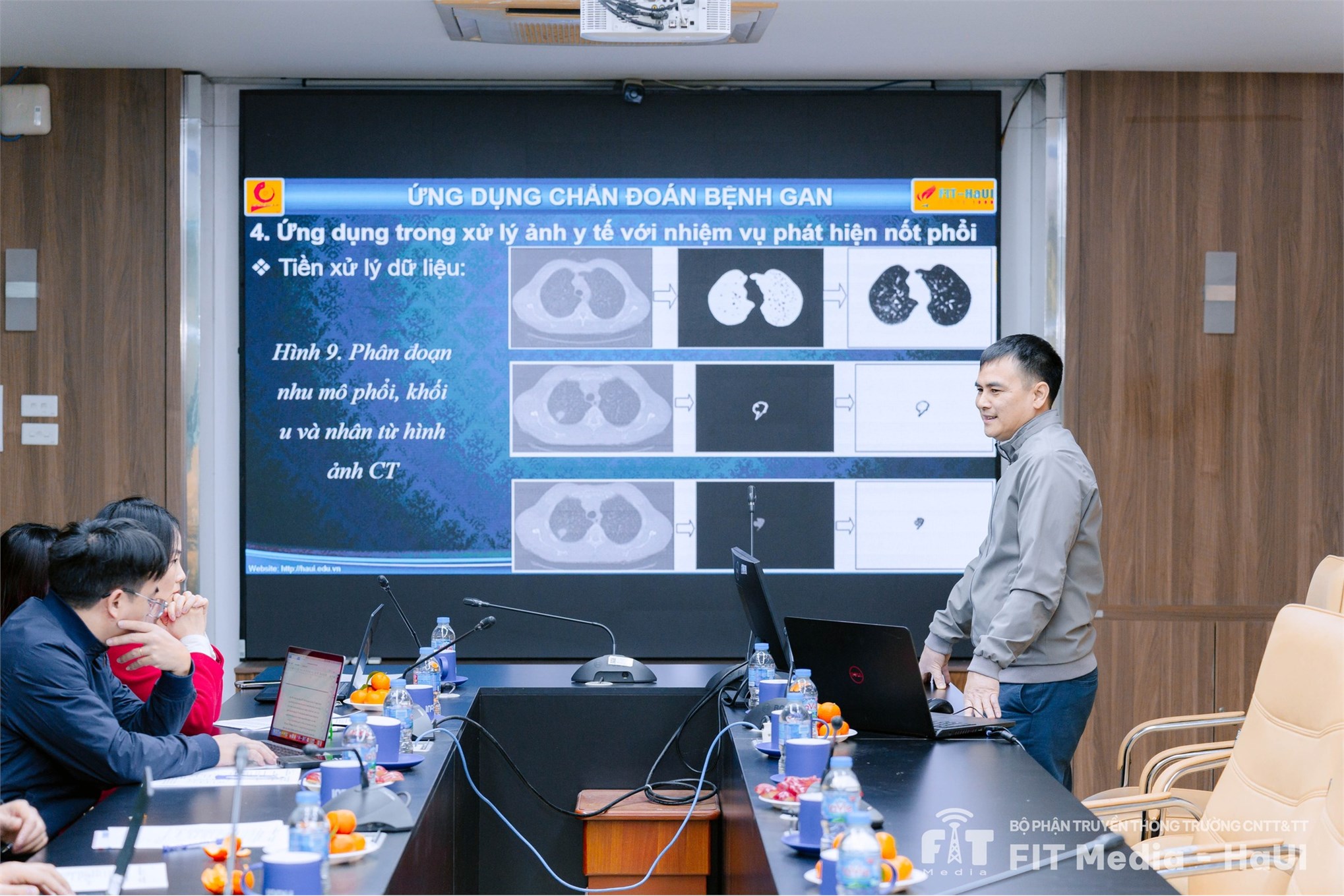 Nghiệm thu đề tài khoa học và công nghệ cấp đơn vị - Nghiên cứu mô hình phân cụm bán giám sát mờ phân tán và ứng dụng trong xử lý hình ảnh