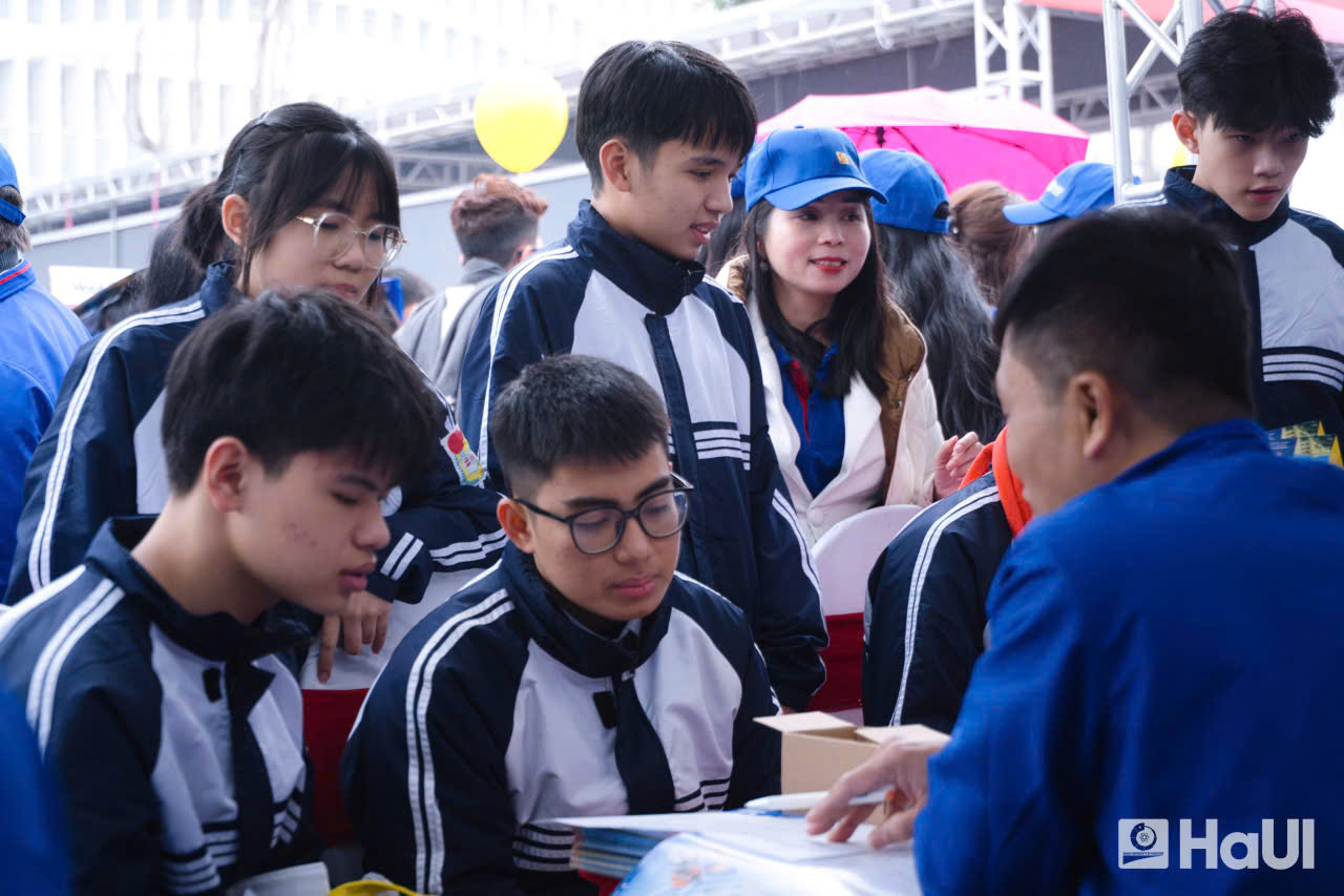 SICT kết nối và định hướng nghề nghiệp cho học sinh Phú Thọ tại chương trình tư vấn tuyển sinh 2026