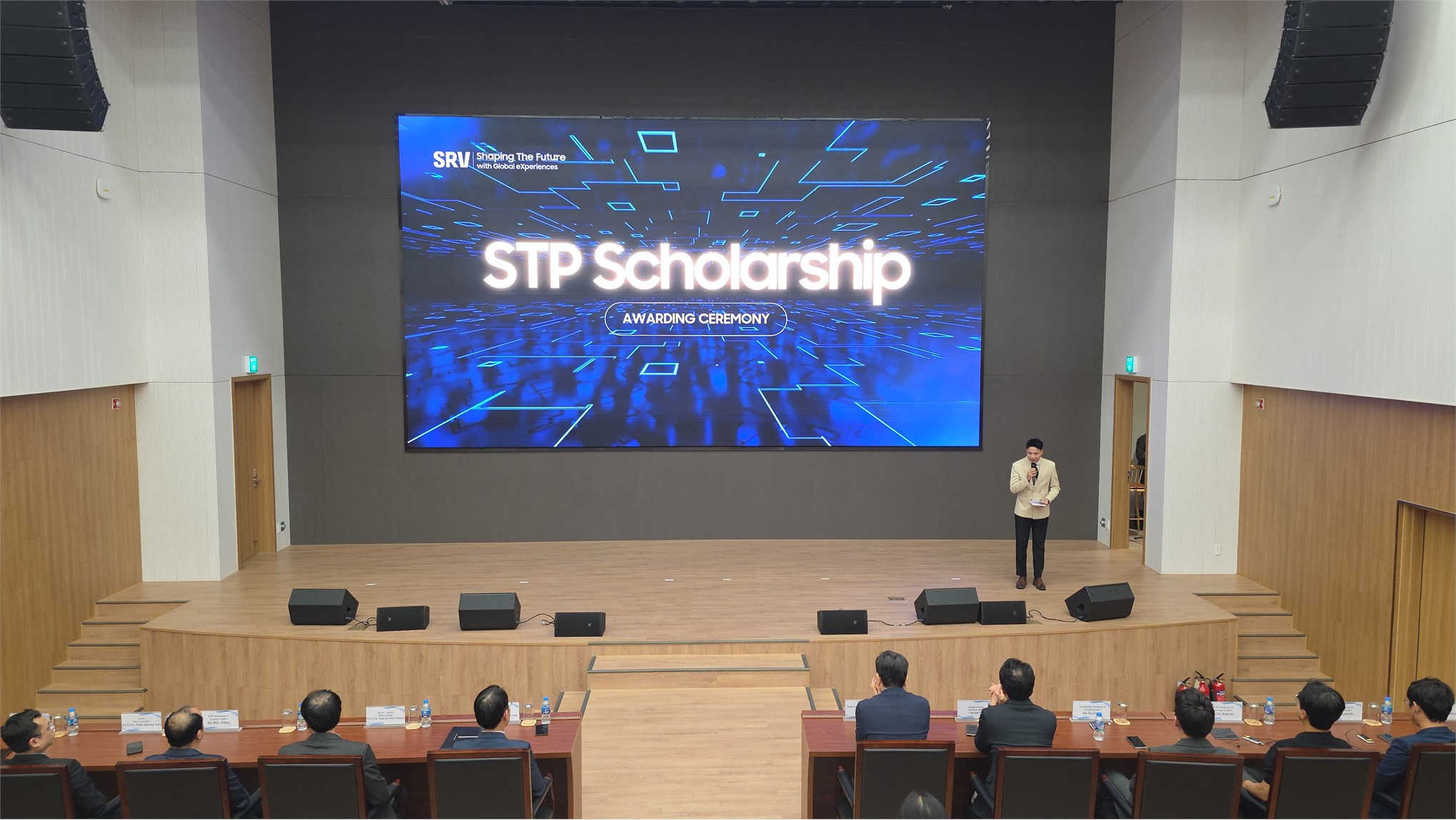 Sinh viên SICT–HaUI vinh dự nhận Học bổng Tài năng Samsung STP 2025