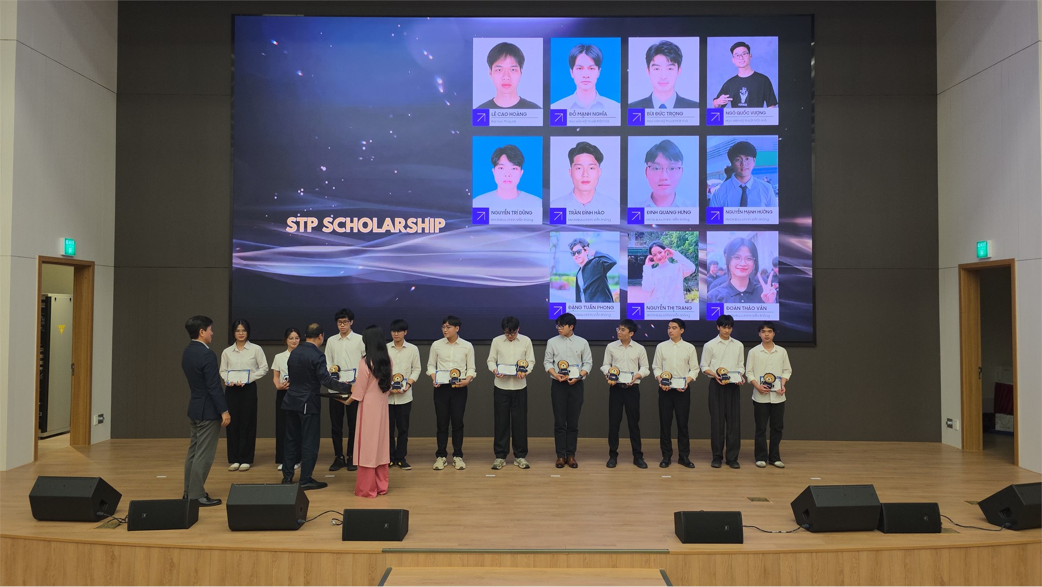 Sinh viên SICT–HaUI vinh dự nhận Học bổng Tài năng Samsung STP 2025