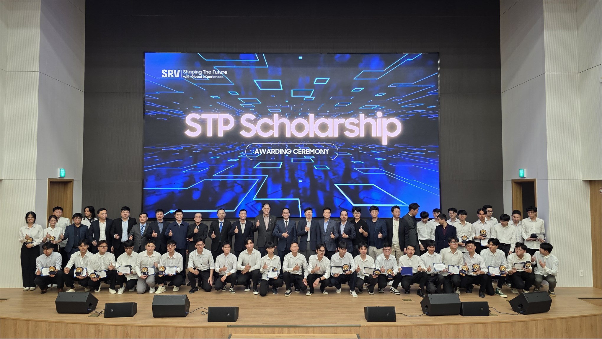 Sinh viên SICT–HaUI vinh dự nhận Học bổng Tài năng Samsung STP 2025