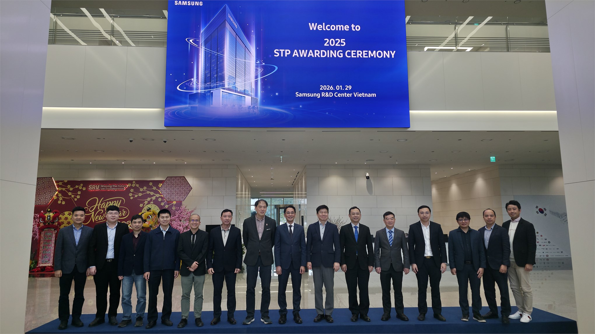 Sinh viên SICT–HaUI vinh dự nhận Học bổng Tài năng Samsung STP 2025