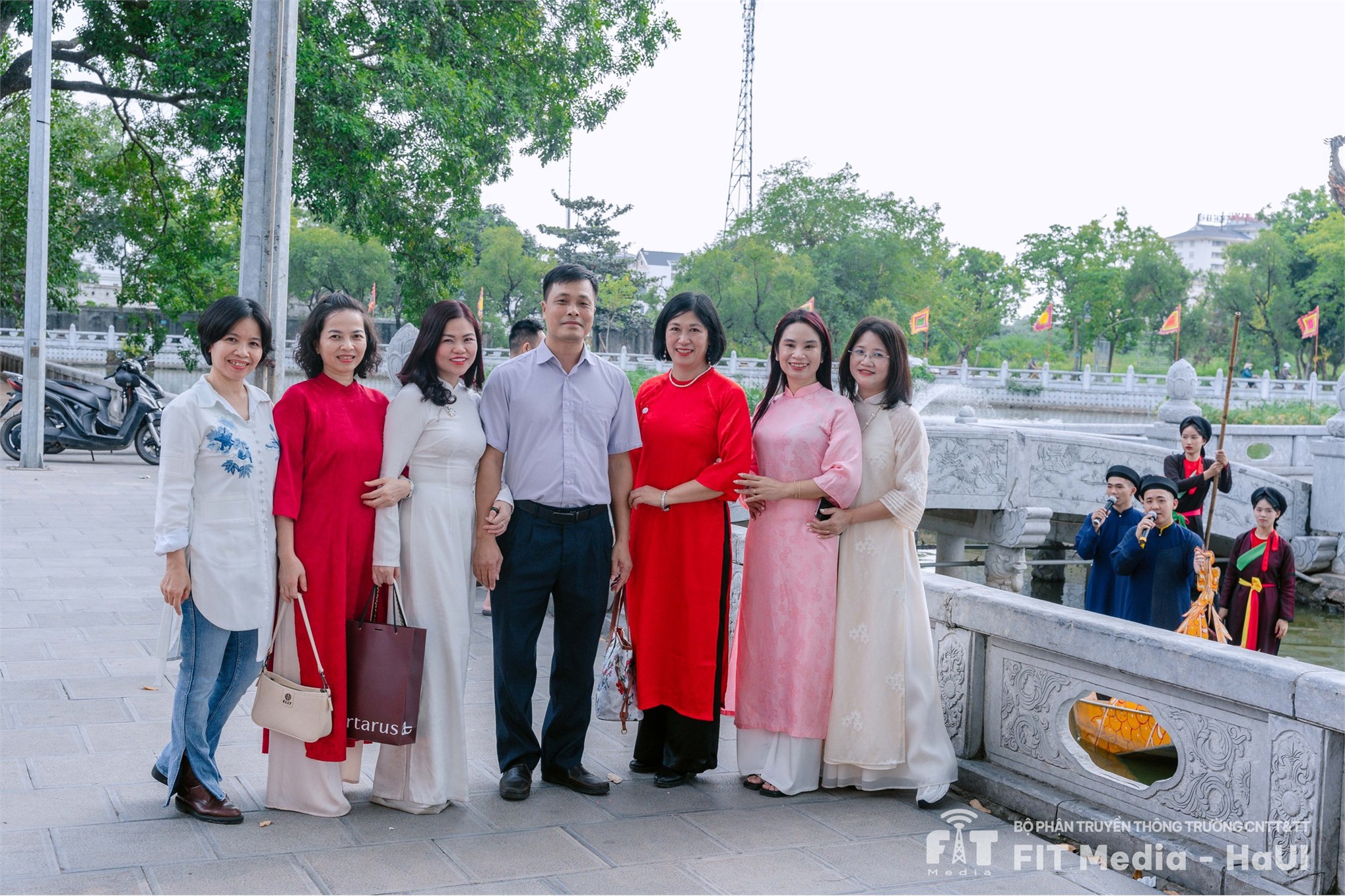 Phát động `Tuần lễ áo dài năm 2026`