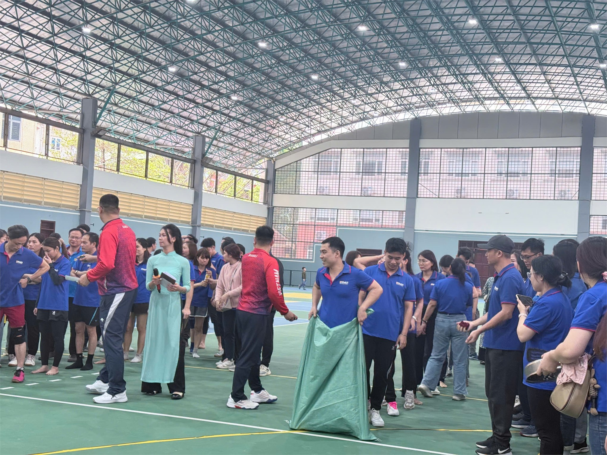 Liên quân SICT tham gia Hội thi “Vui hội dân gian – Gắn kết yêu thương” chào mừng 8/3