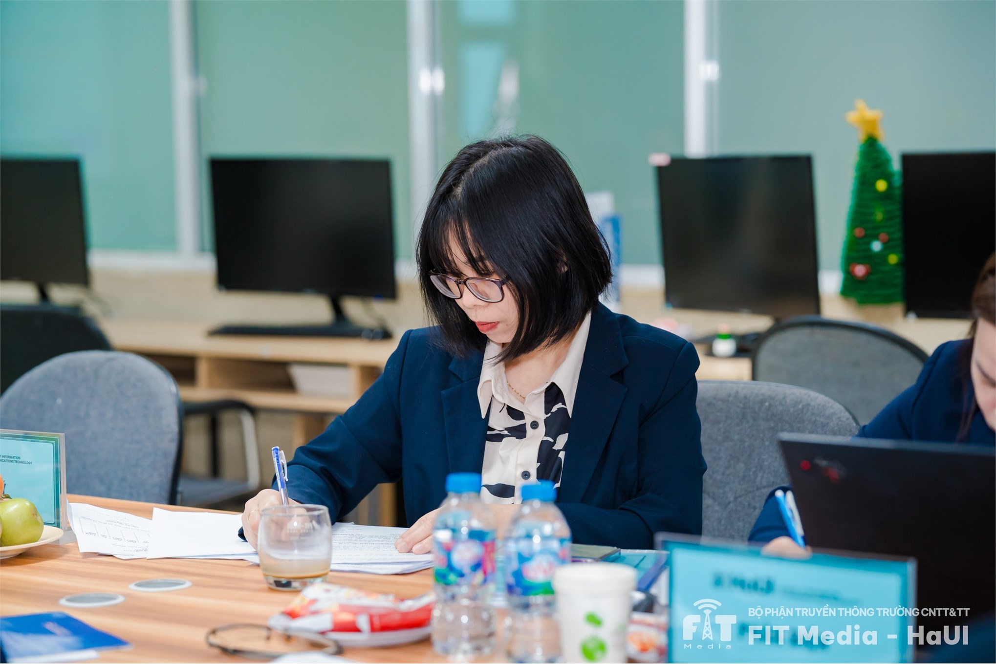 Hội đồng bảo vệ đề án tốt nghiệp thạc sĩ ngành Hệ thống thông tin