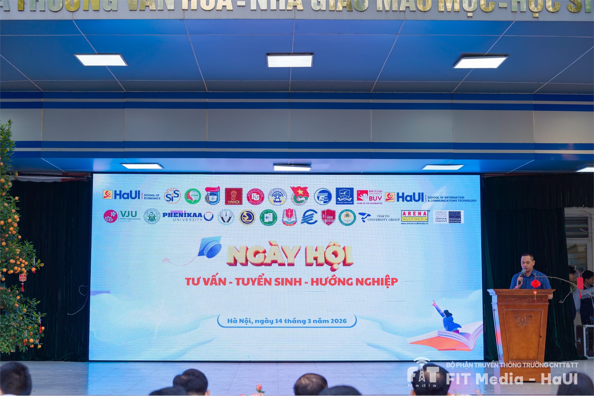 Trường Công nghệ thông tin và Truyền thông – Đại học Công nghiệp Hà Nội tư vấn tuyển sinh tại Trường THPT Thượng Cát