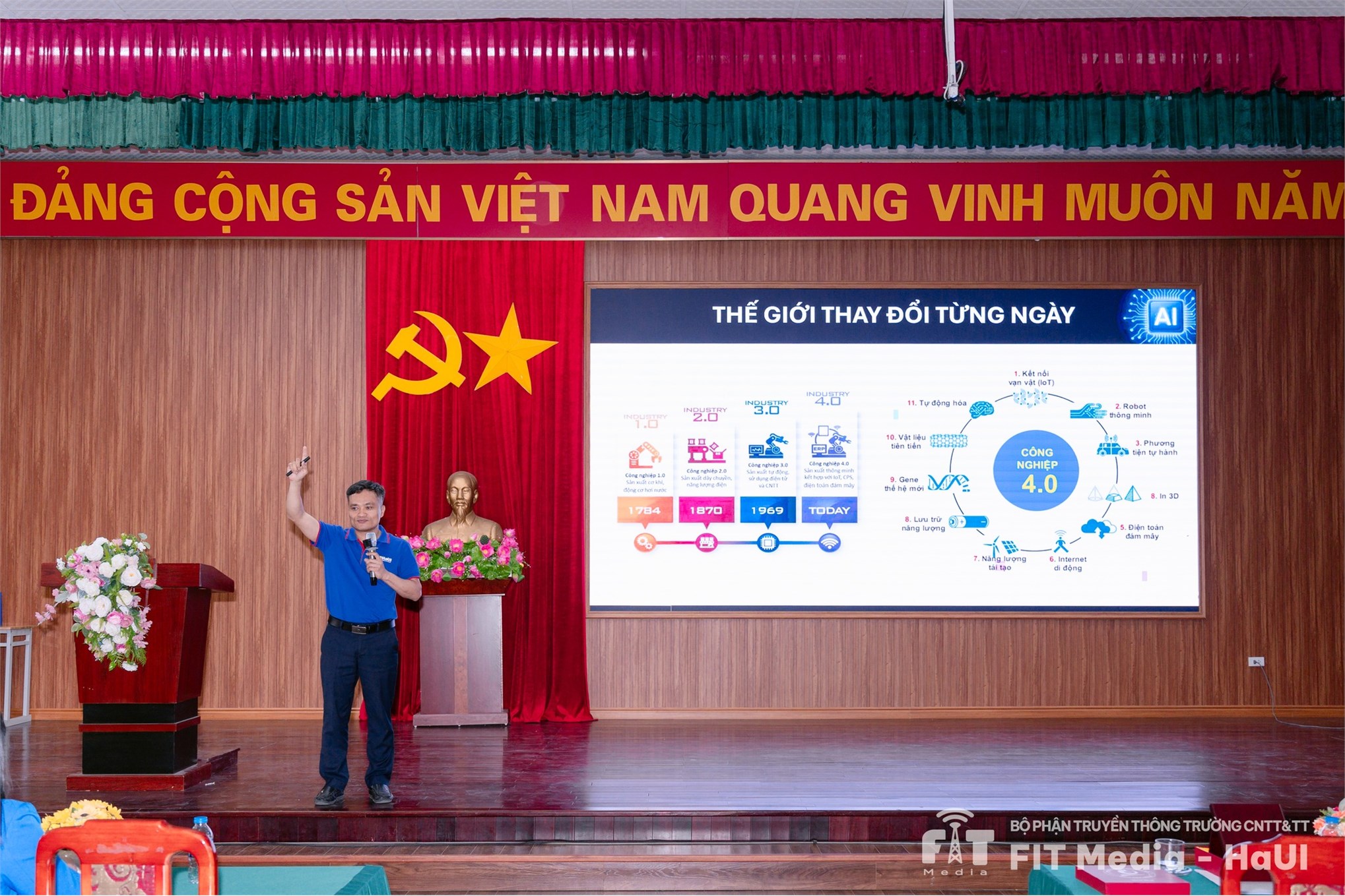 Tư vấn tuyển sinh tại trường THPT chuyên Sơn Tây – Kết nối định hướng nghề nghiệp trong kỷ nguyên số