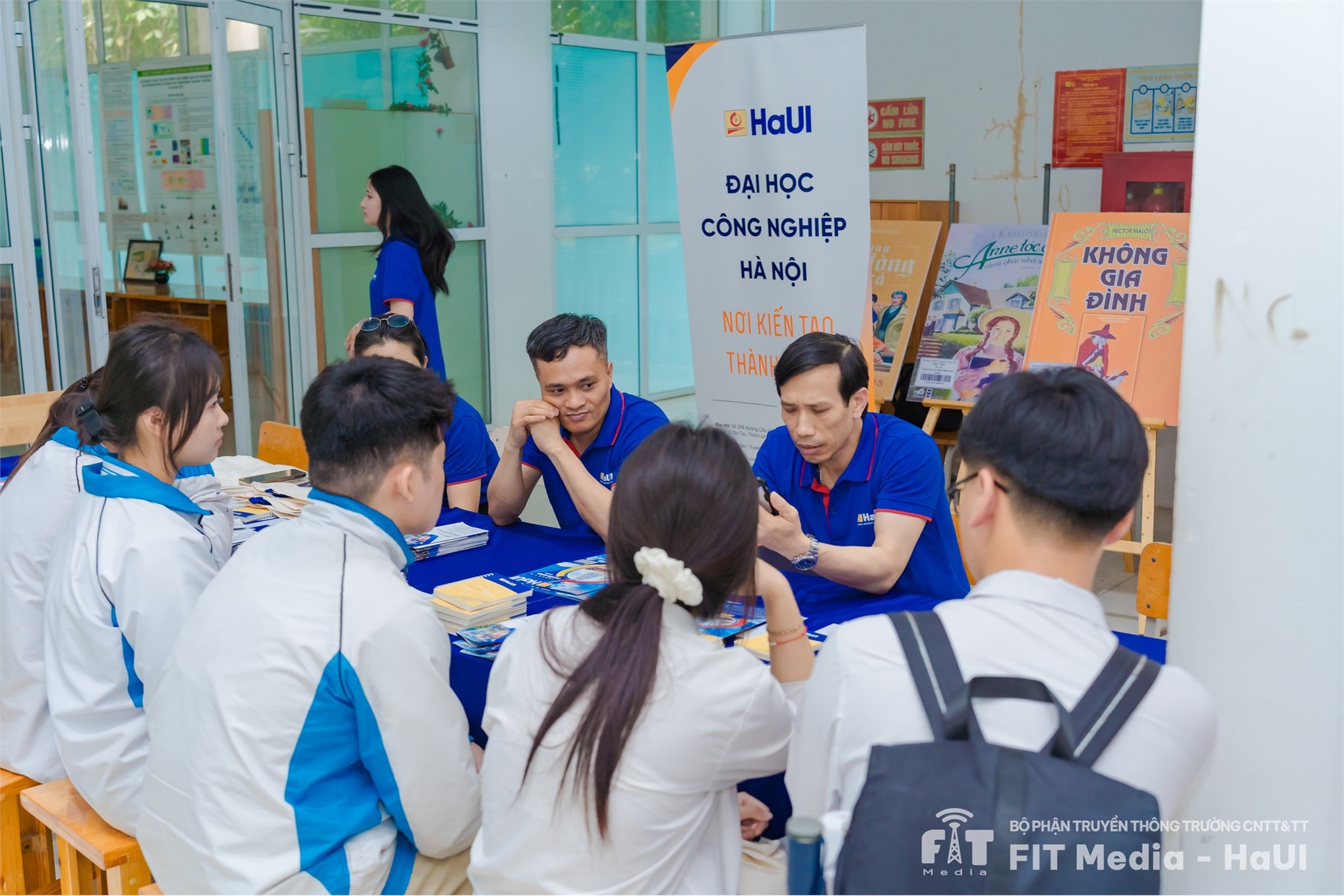 Tư vấn tuyển sinh tại trường THPT chuyên Sơn Tây – Kết nối định hướng nghề nghiệp trong kỷ nguyên số