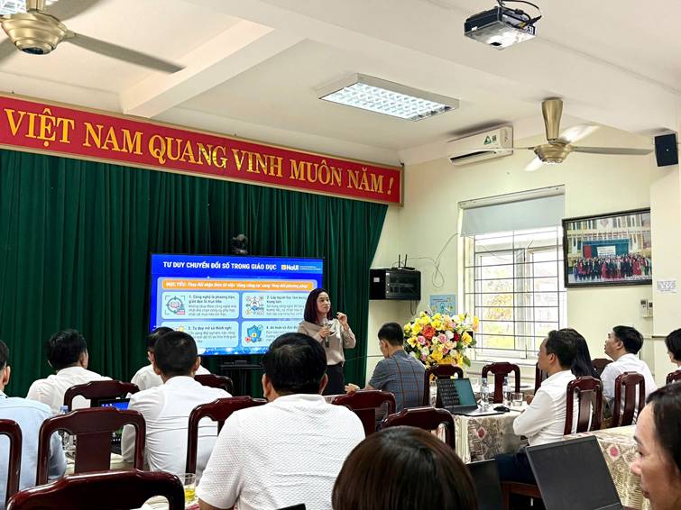 Tập huấn “Ứng dụng AI trong quản trị và dạy học” – Lan tỏa tri thức công nghệ tới giáo dục phổ thông