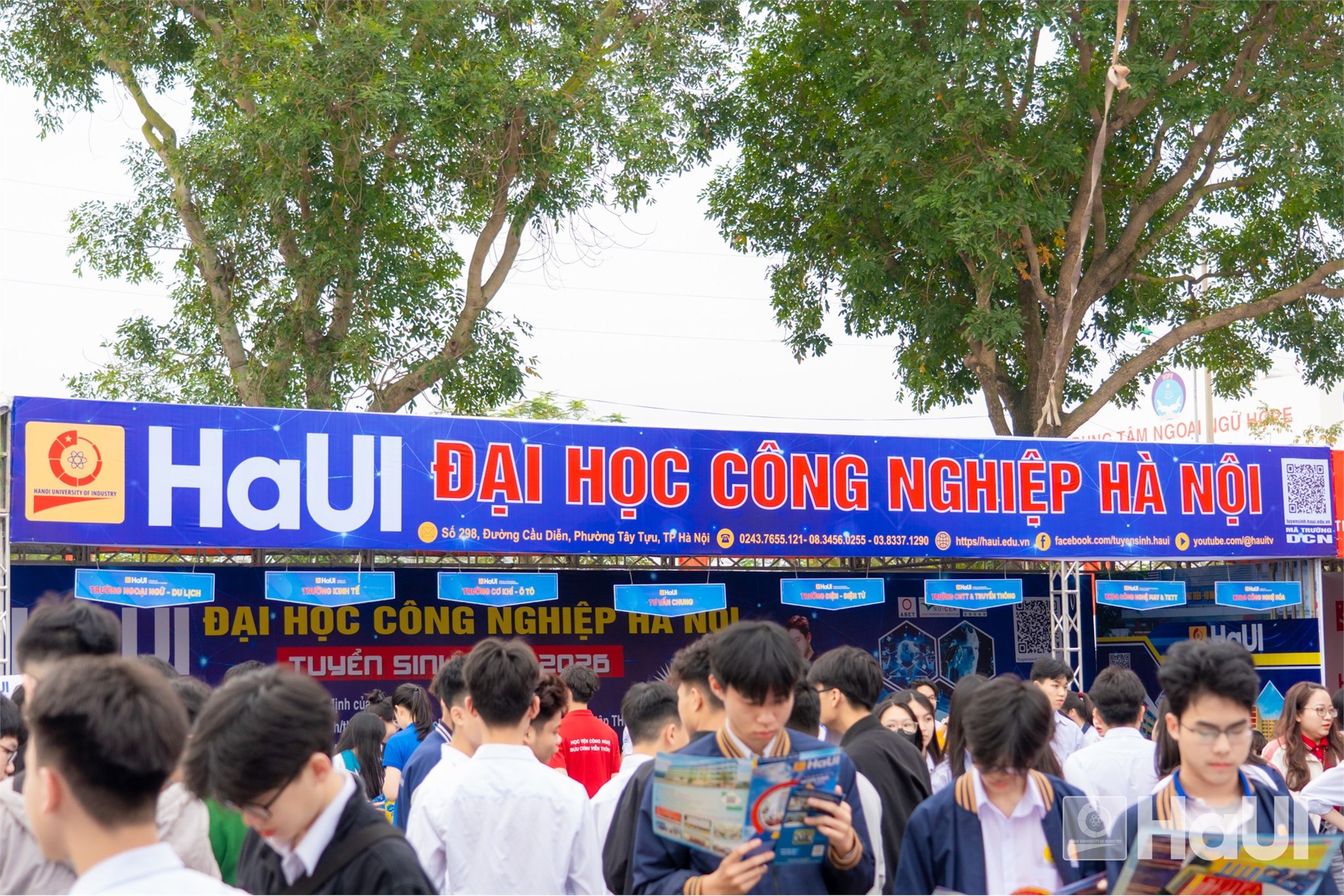 Sôi động Ngày hội Tư vấn tuyển sinh – Hướng nghiệp 2026 tại Hải Phòng