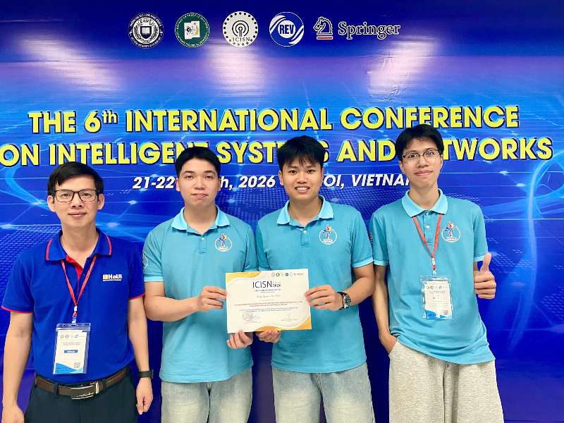 Sinh viên SICT–HaUI tự tin tỏa sáng tại Hội thảo quốc tế ICISN 2026