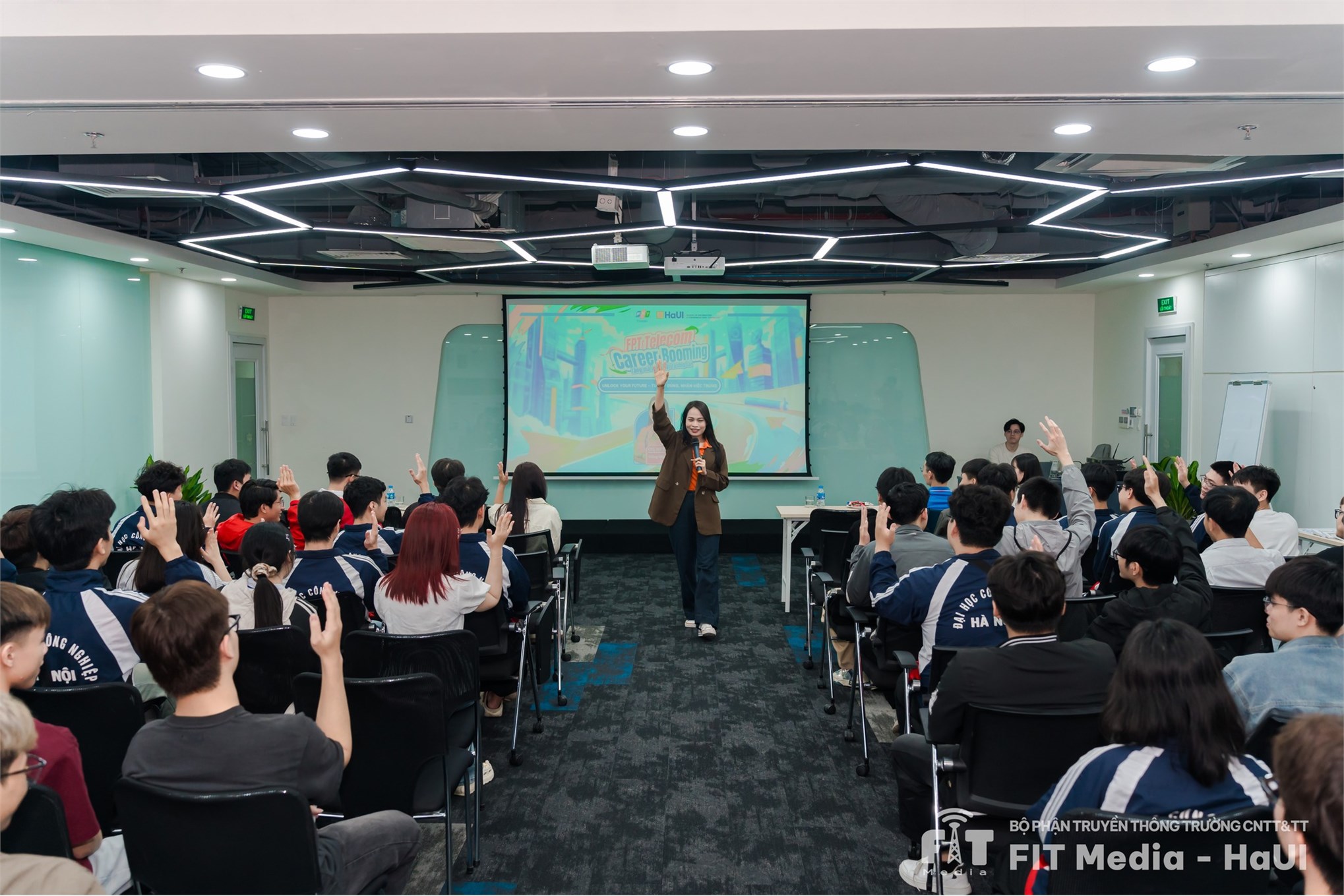 Tour doanh nghiệp tại FPT Telecom – Hành trình trải nghiệm & định hướng nghề nghiệp