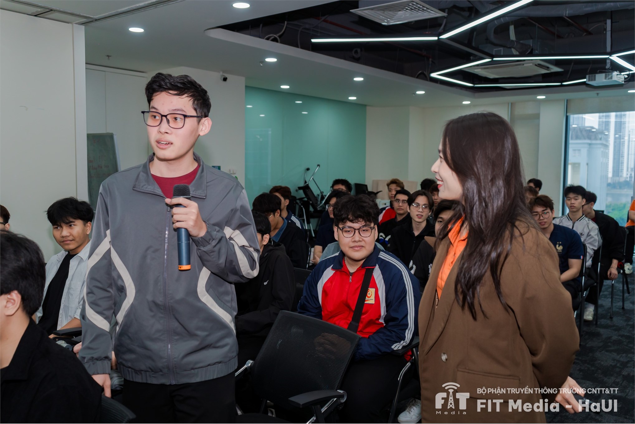 Tour doanh nghiệp tại FPT Telecom – Hành trình trải nghiệm & định hướng nghề nghiệp