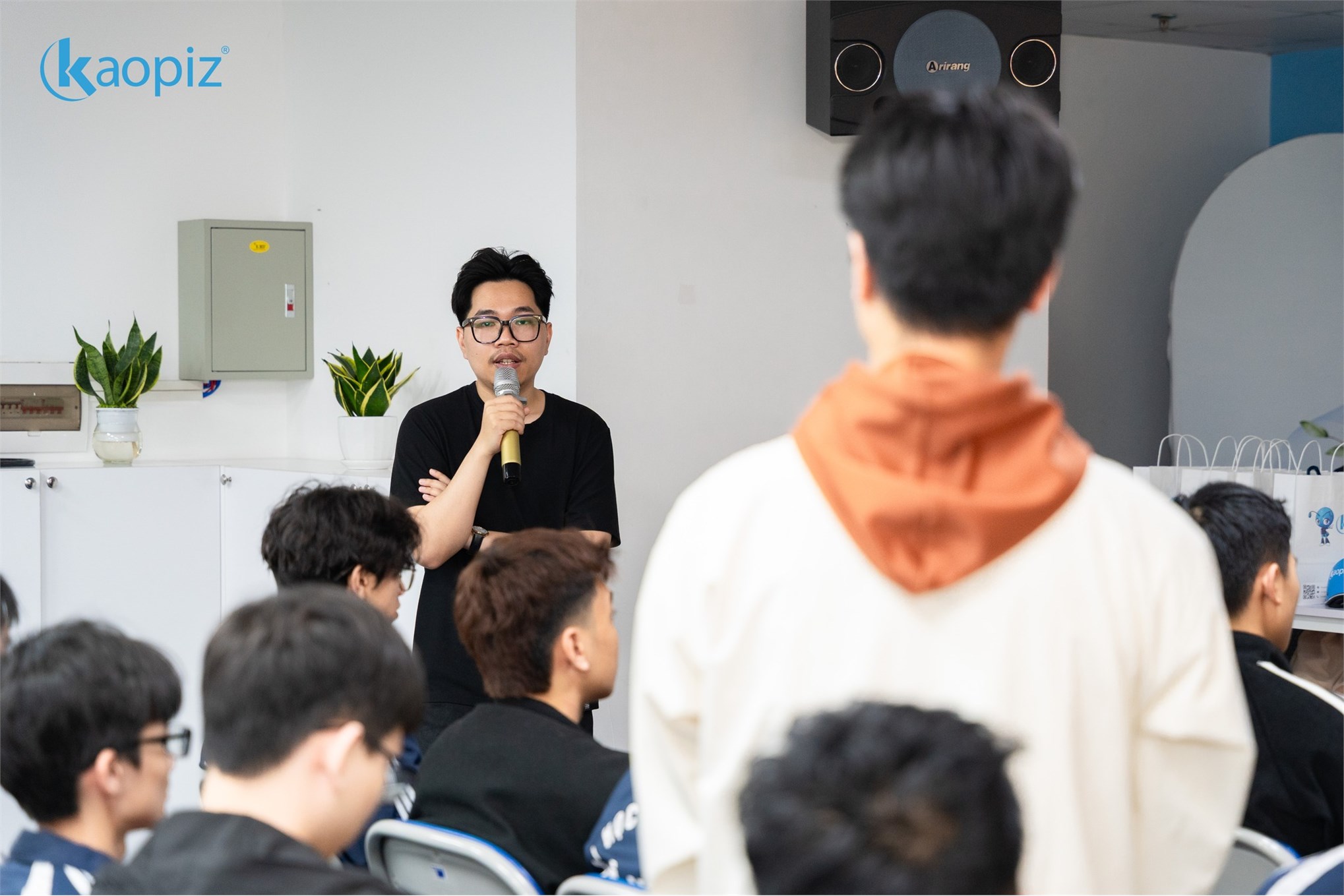 Sinh viên SICT – HaUI tham quan doanh nghiệp Kaopiz Holdings: Hành trình kết nối lý thuyết với thực tiễn