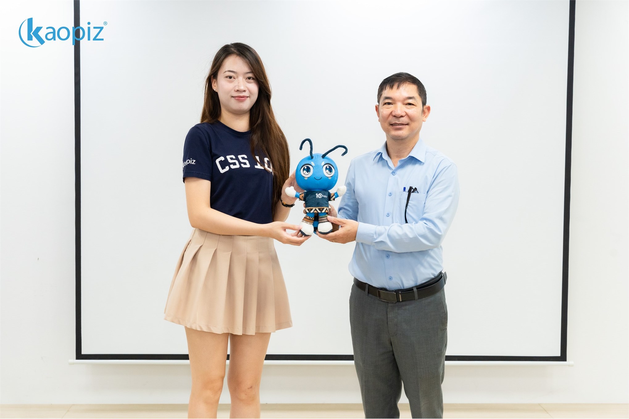 Sinh viên SICT – HaUI tham quan doanh nghiệp Kaopiz Holdings: Hành trình kết nối lý thuyết với thực tiễn