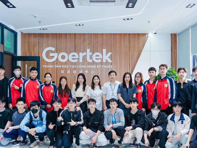 Sinh viên SICT trải nghiệm thực tế tại doanh nghiệp Goertek Việt Nam