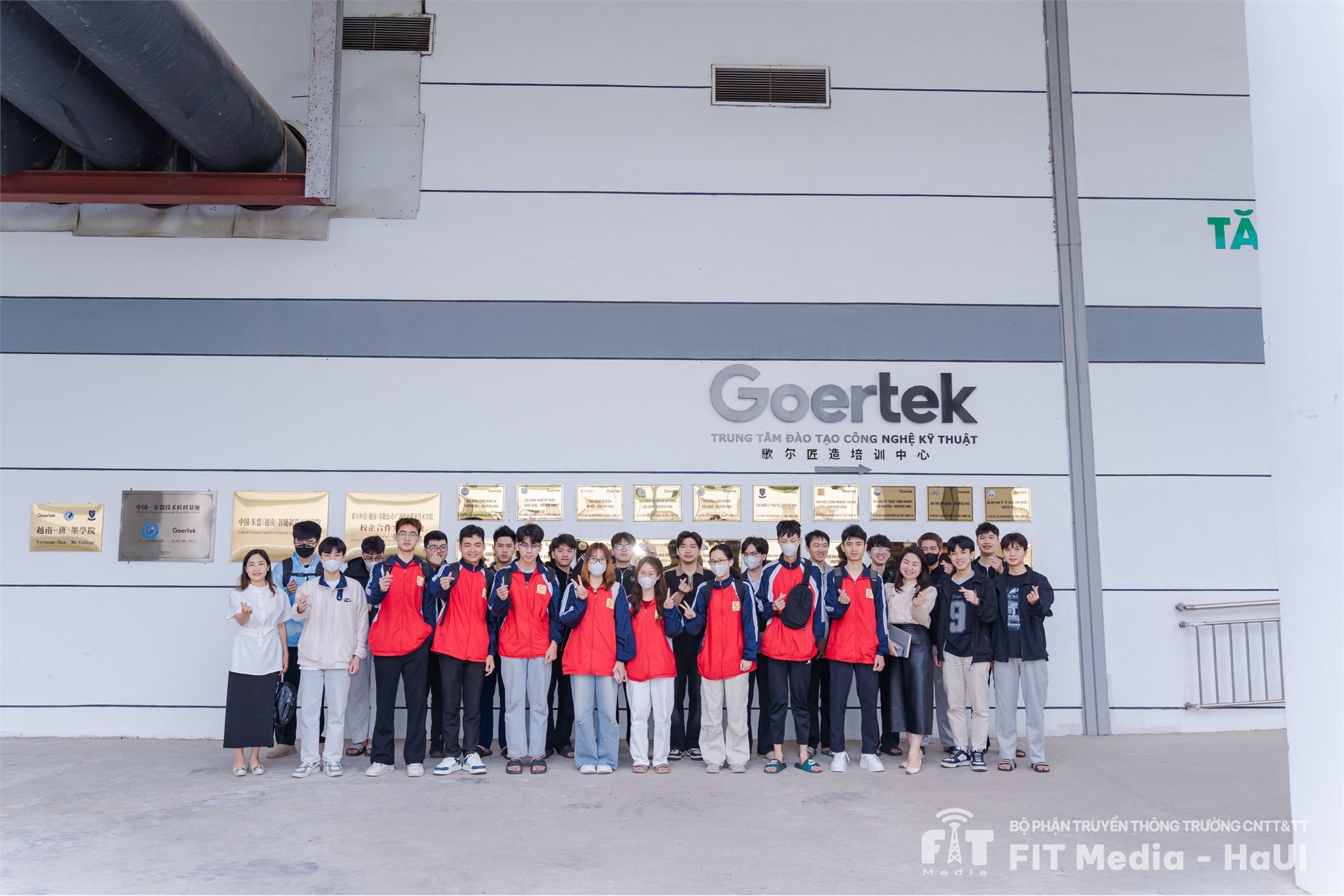 Sinh viên SICT trải nghiệm thực tế tại doanh nghiệp Goertek Việt Nam