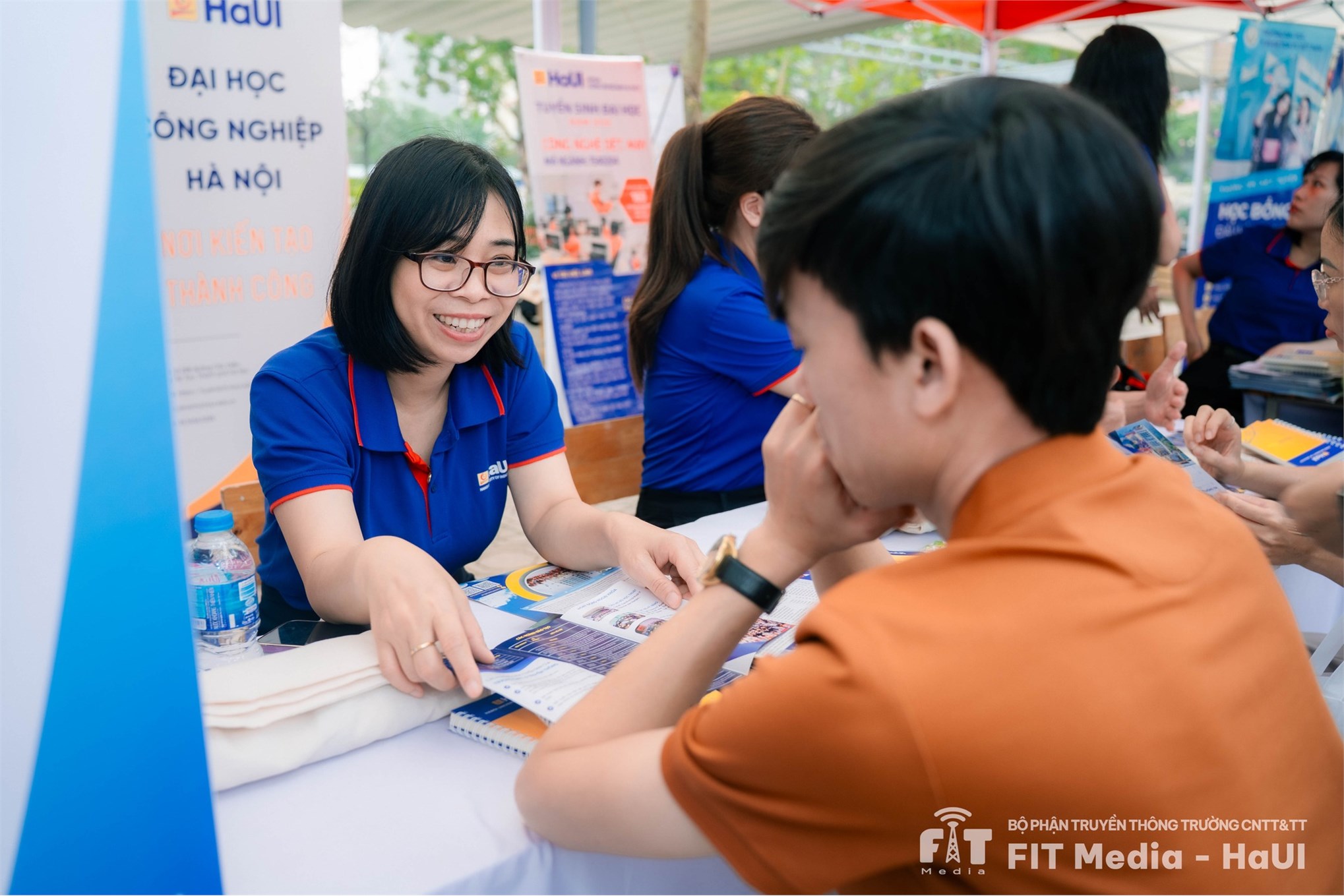 Sôi động Ngày hội tư vấn, hướng nghiệp 2026 tại Trường THPT Đại Mỗ