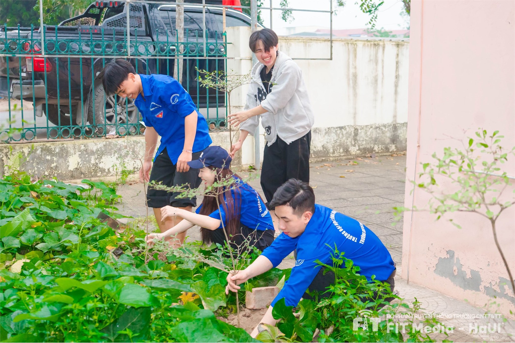 Lan tỏa tinh thần “vượt nắng, thắng mưa” của tuổi trẻ SICT
