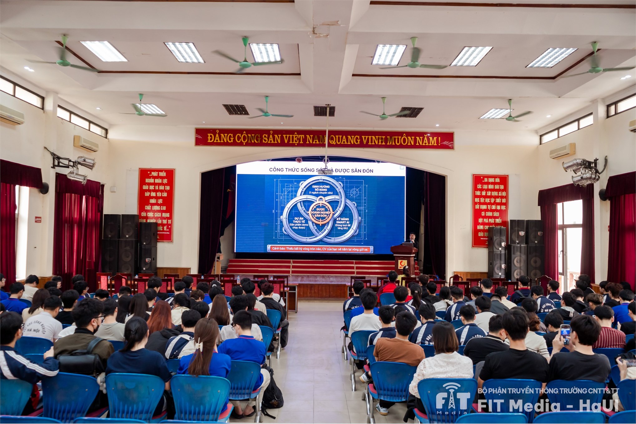 Giải mã “cơn sốt AI” – Nắm bắt cơ hội nghề nghiệp trong kỷ nguyên số