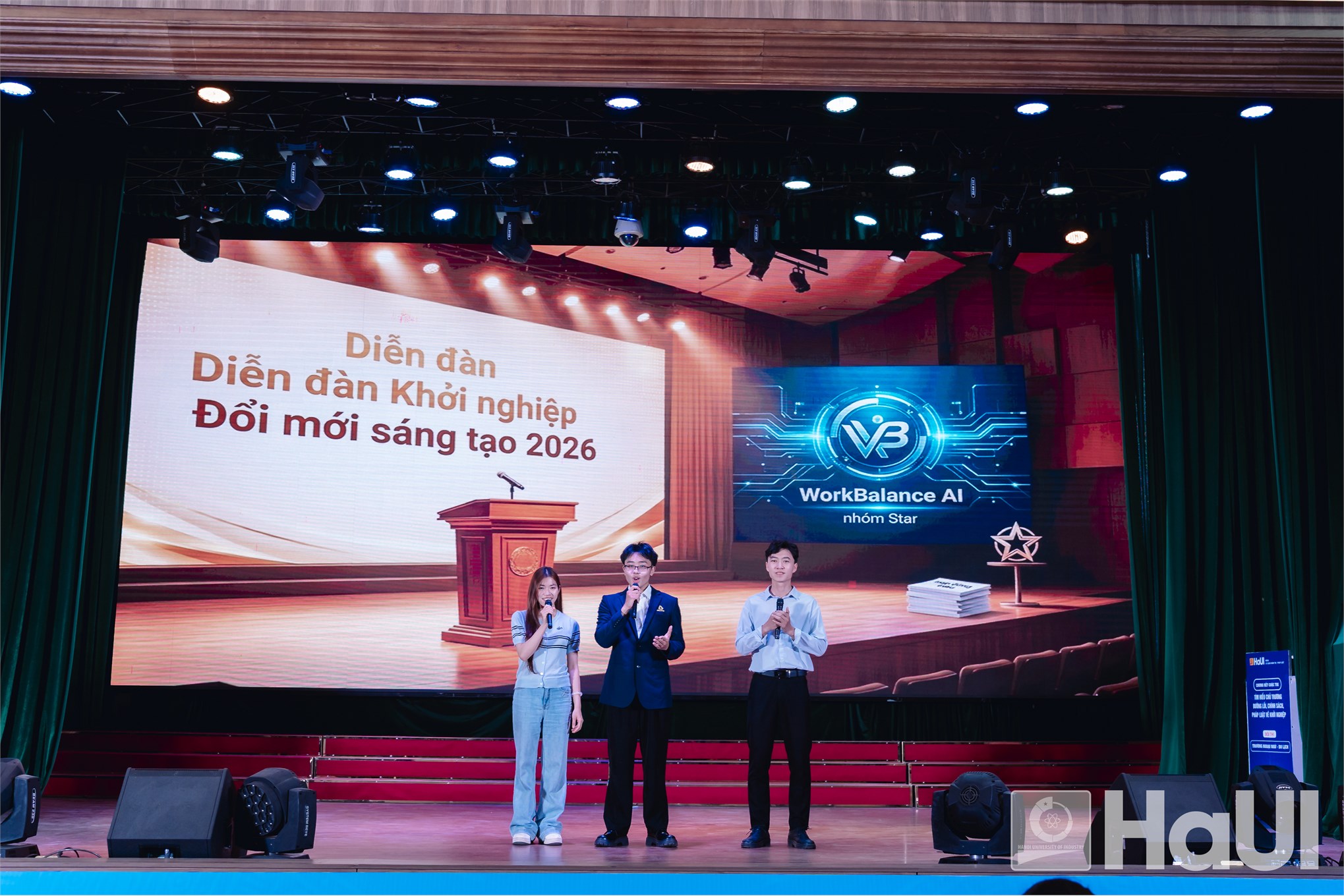 Sinh viên Trường Công nghệ Thông tin và Truyền thông xuất sắc giành Giải Nhì tại Chung kết Cuộc thi tìm hiểu chủ trương, đường lối, chính sách pháp luật về khởi nghiệp năm 2026