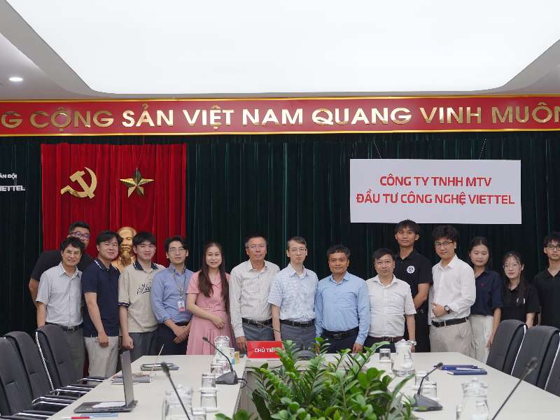 Tăng cường kết nối doanh nghiệp – Đẩy mạnh đào tạo thực tiễn: Lễ ký kết Biên bản ghi nhớ hợp tác giữa Viettel và Đại học Công nghiệp Hà Nội