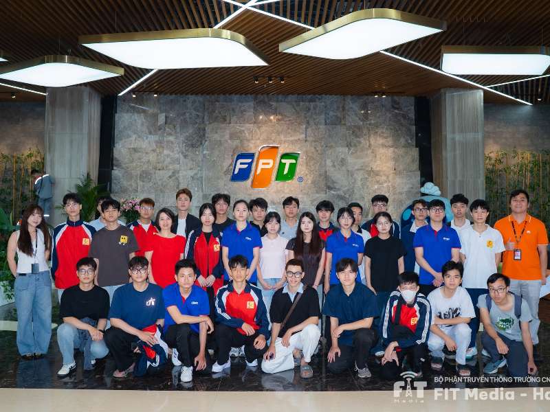 Sinh viên Trường Công nghệ Thông tin và Truyền thông – Đại học Công nghiệp Hà Nội tham quan, trải nghiệm thực tế tại FPT Software Phạm Văn Bạch