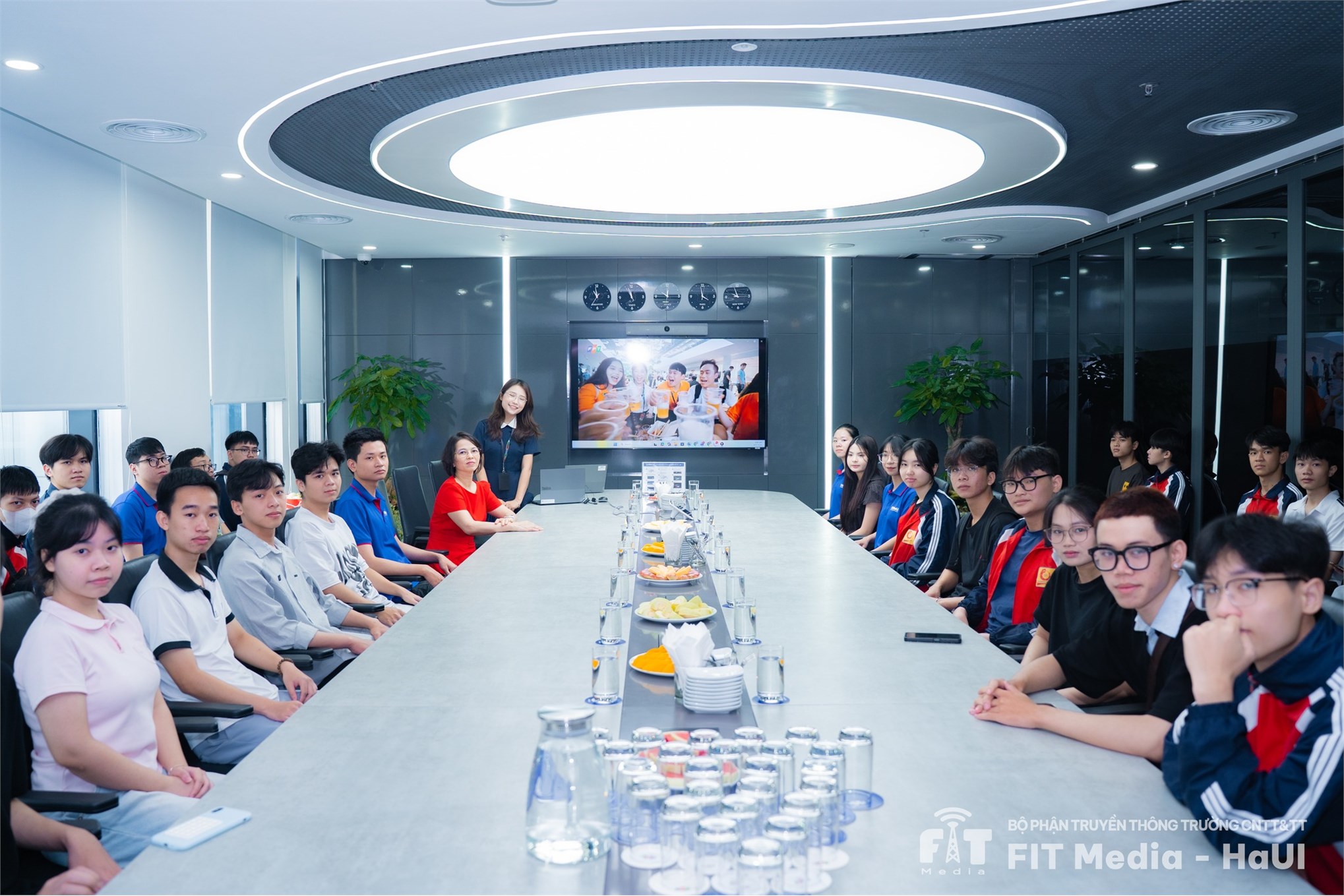 Sinh viên Trường Công nghệ Thông tin và Truyền thông – Đại học Công nghiệp Hà Nội tham quan, trải nghiệm thực tế tại FPT Software Phạm Văn Bạch