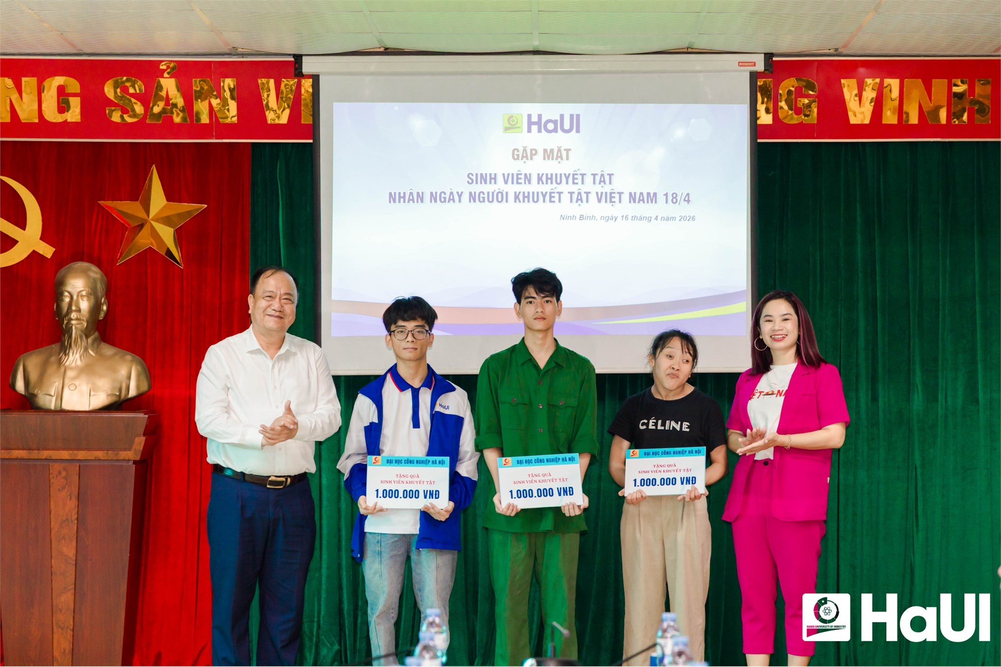 Lan tỏa giá trị nhân văn từ hoạt động thường niên hỗ trợ sinh viên khuyết tật tại Đại học Công nghiệp Hà Nội