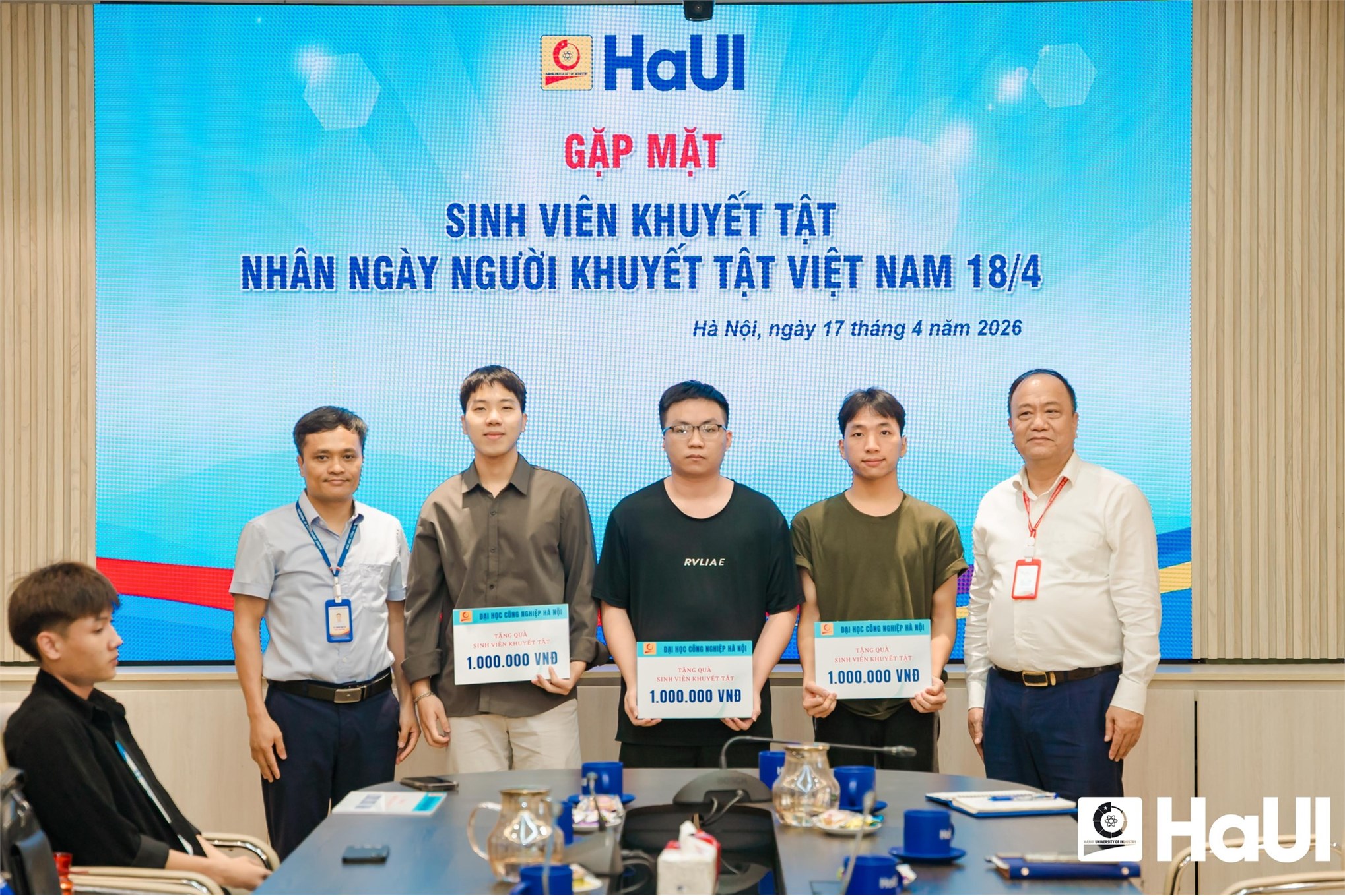 Lan tỏa giá trị nhân văn từ hoạt động thường niên hỗ trợ sinh viên khuyết tật tại Đại học Công nghiệp Hà Nội